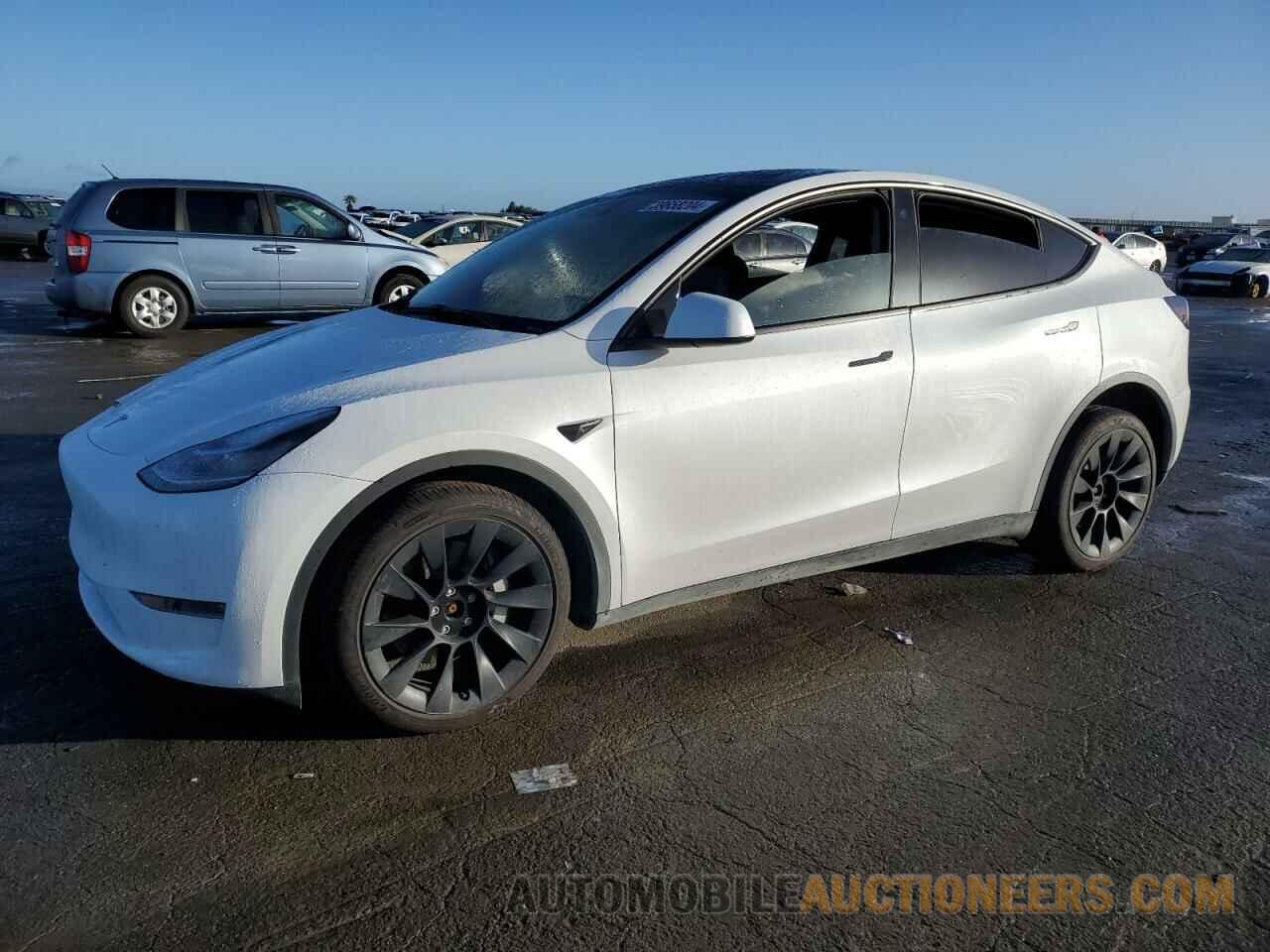 7SAYGDEE4PA030074 TESLA MODEL Y 2023