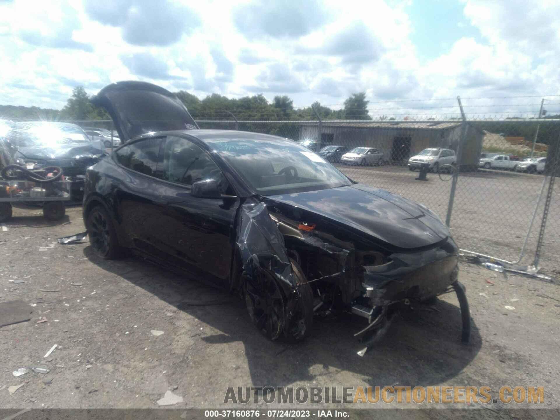 7SAYGDEE4PA082398 TESLA MODEL Y 2023