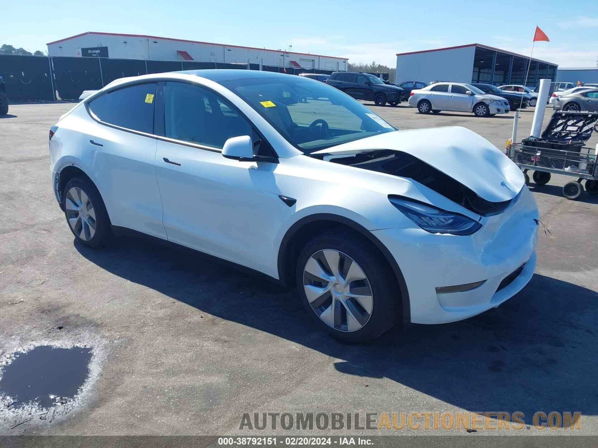 7SAYGDEE4PA117117 TESLA MODEL Y 2023