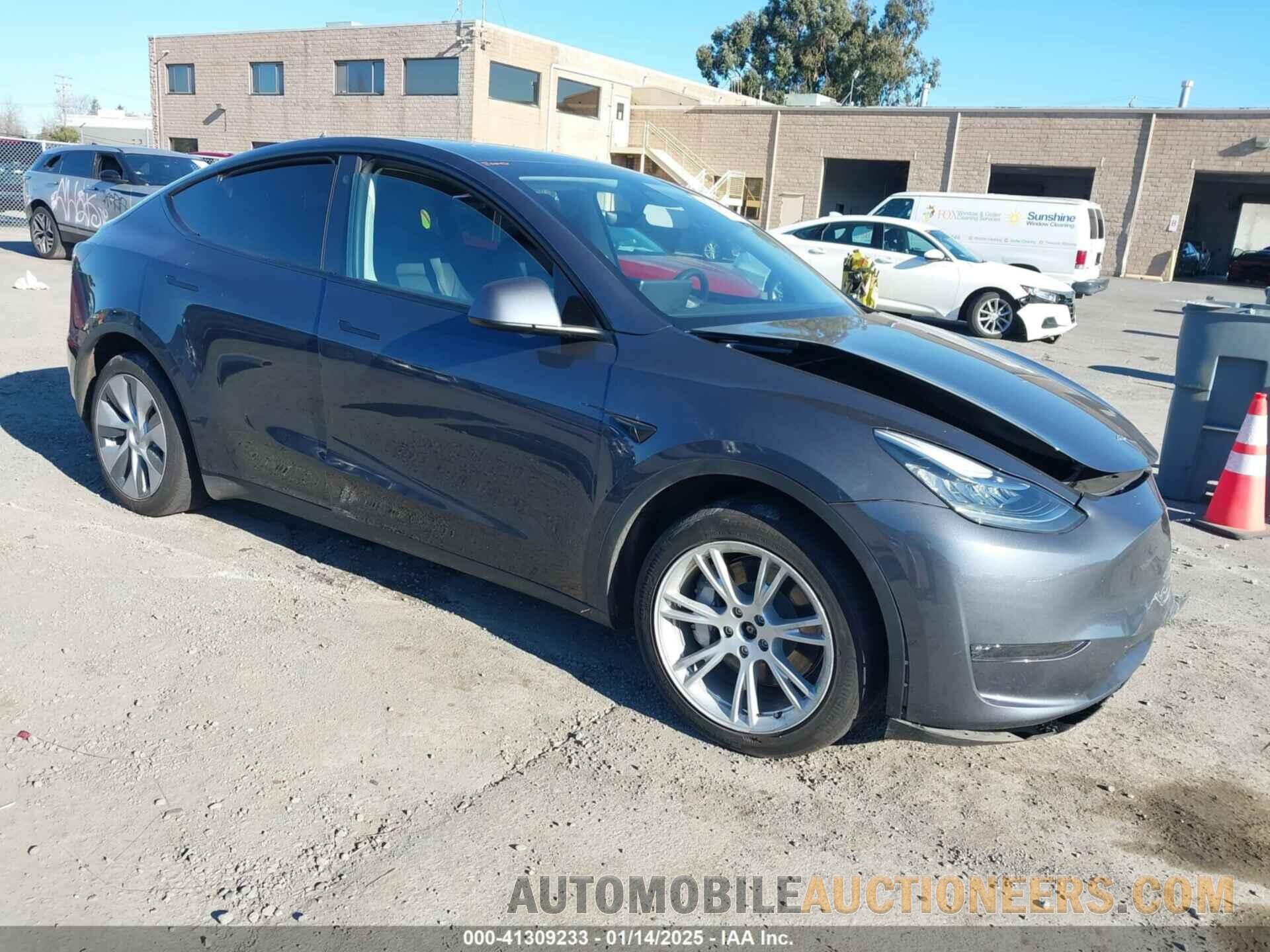 7SAYGDEE4PF587988 TESLA MODEL Y 2023