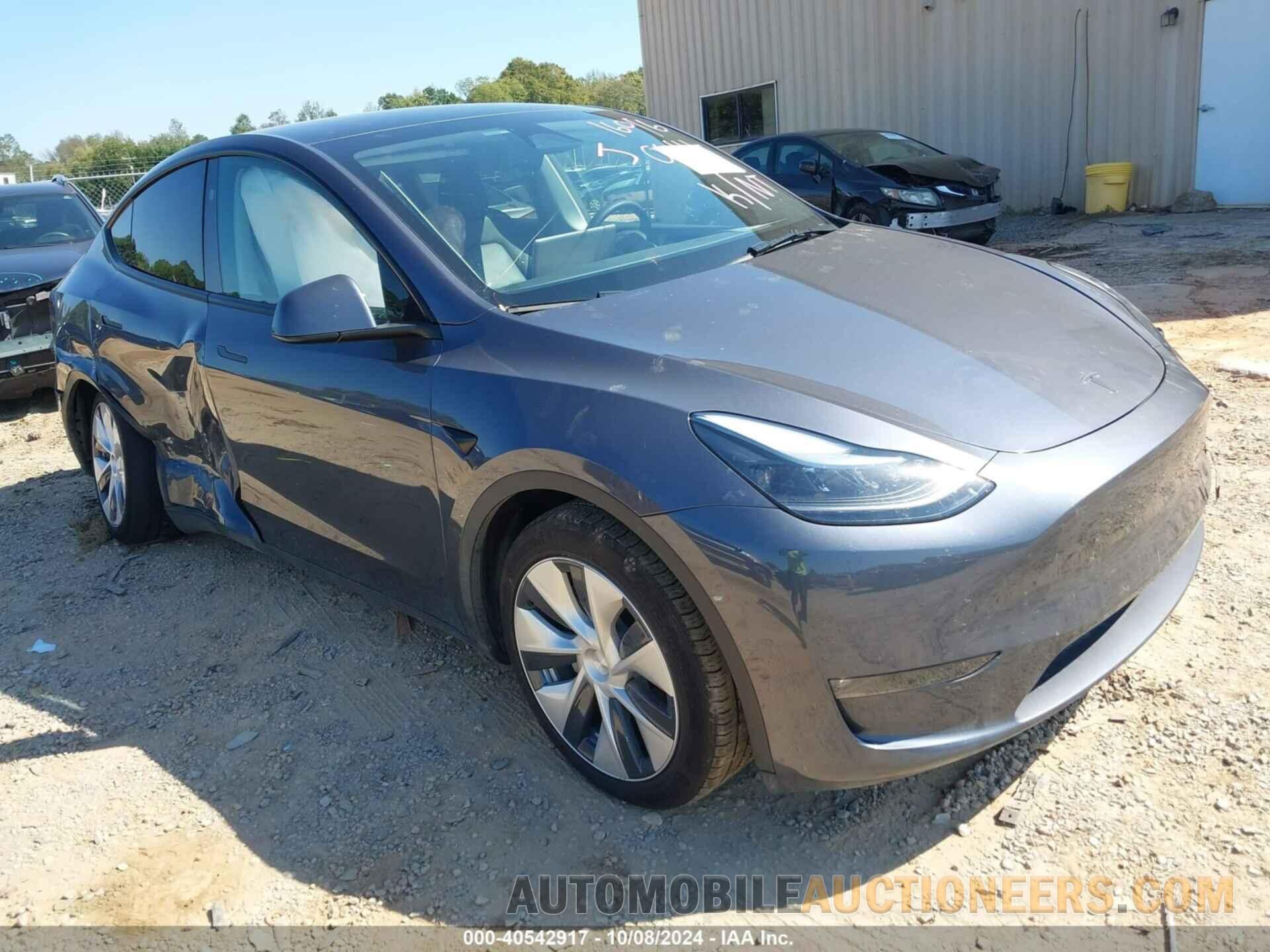 7SAYGDEE4PF880614 TESLA MODEL Y 2023