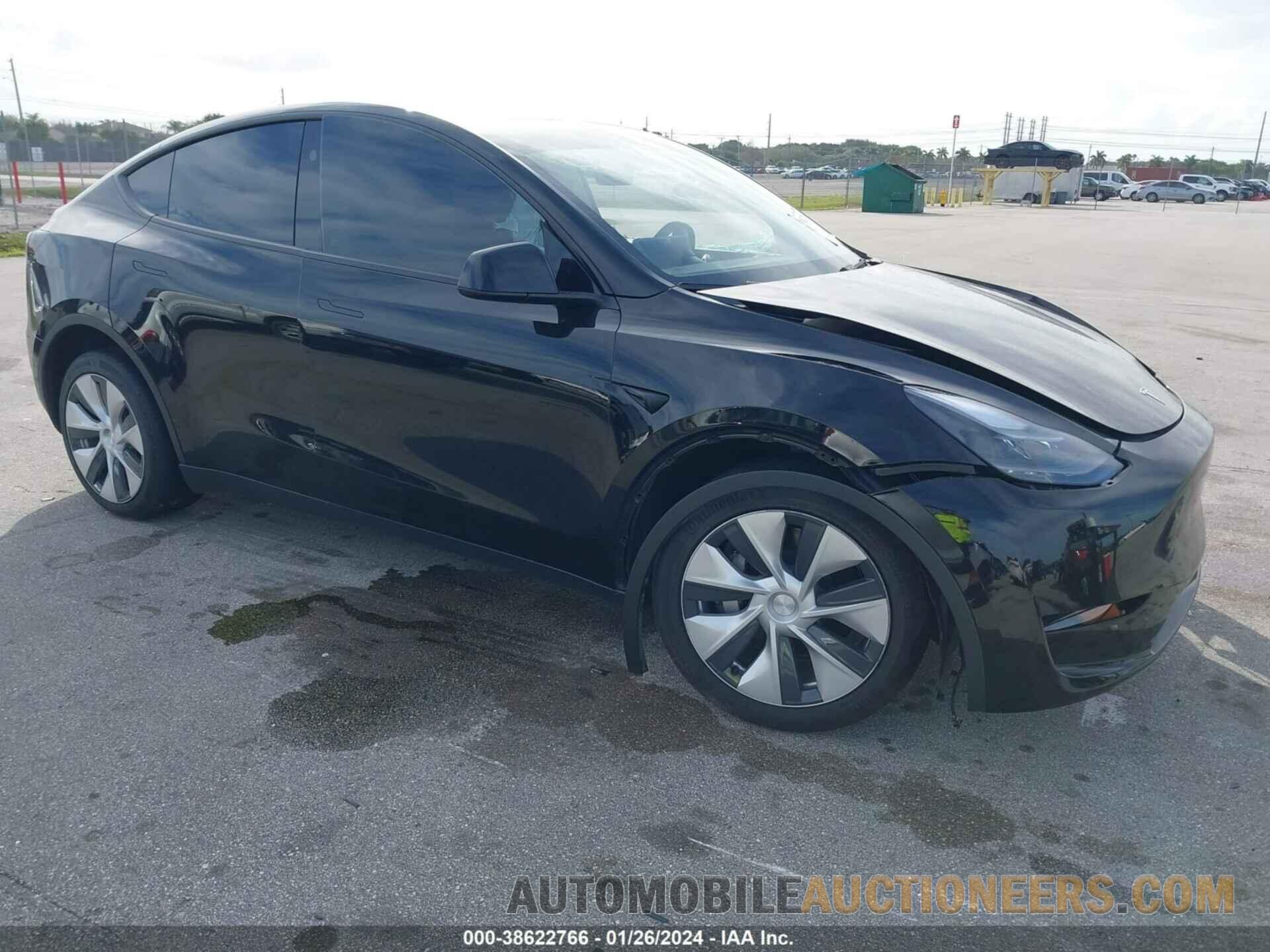 7SAYGDEE4PF883996 TESLA MODEL Y 2023