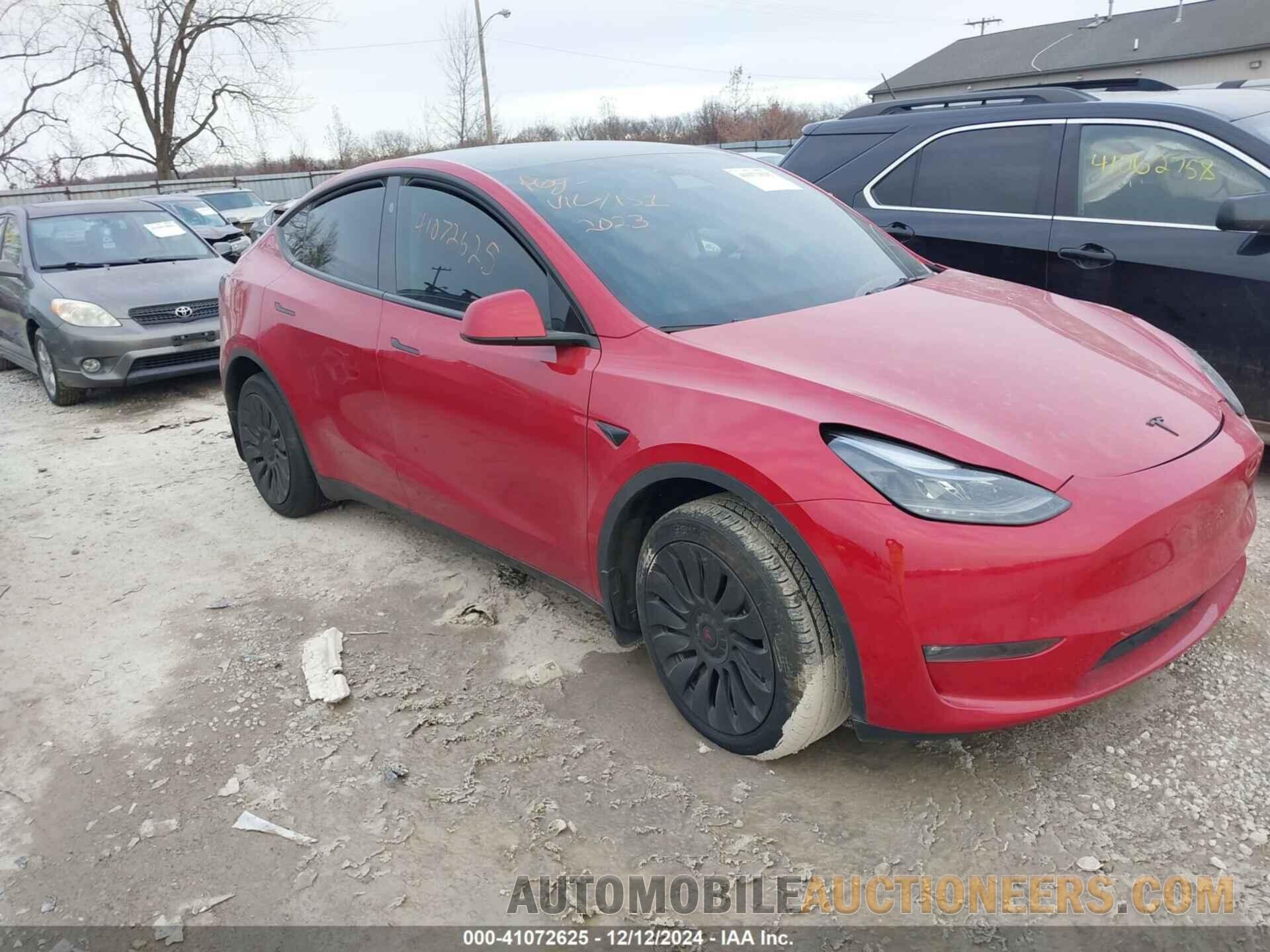 7SAYGDEE4PF890611 TESLA MODEL Y 2023