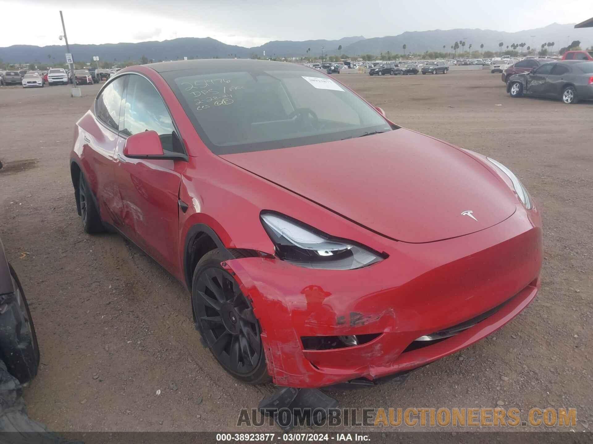 7SAYGDEE4RA216541 TESLA MODEL Y 2024