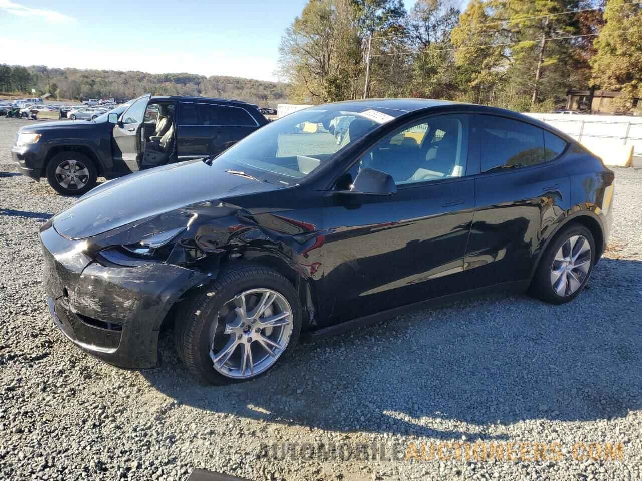 7SAYGDEE4RA220766 TESLA MODEL Y 2024