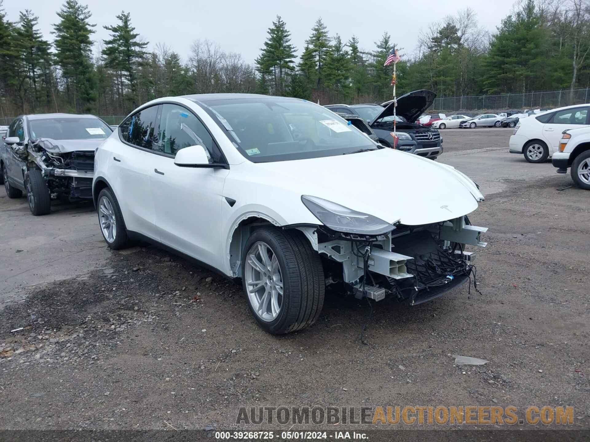 7SAYGDEE4RA224882 TESLA MODEL Y 2024