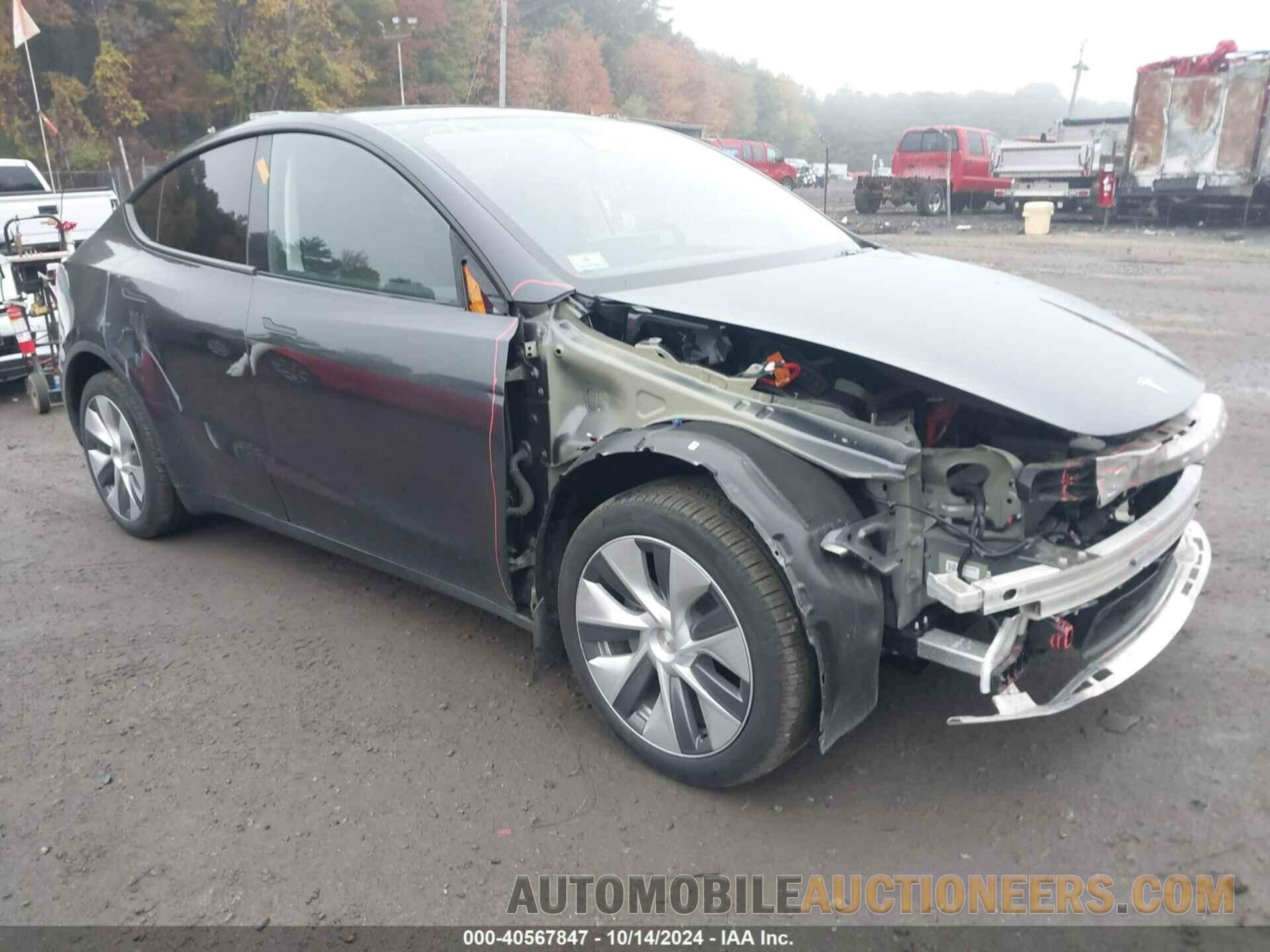 7SAYGDEE4RA226437 TESLA MODEL Y 2024