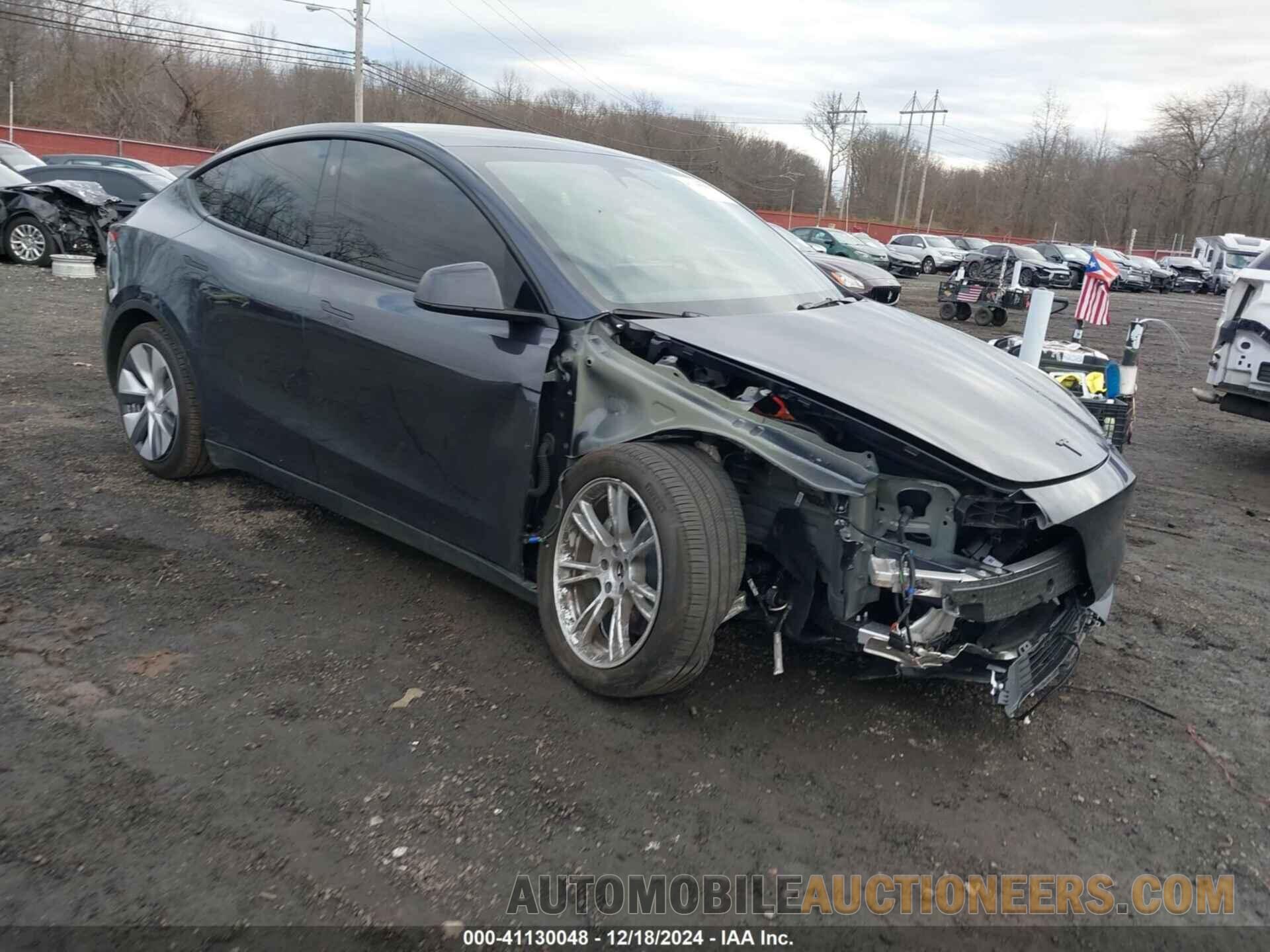 7SAYGDEE4RA235364 TESLA MODEL Y 2024