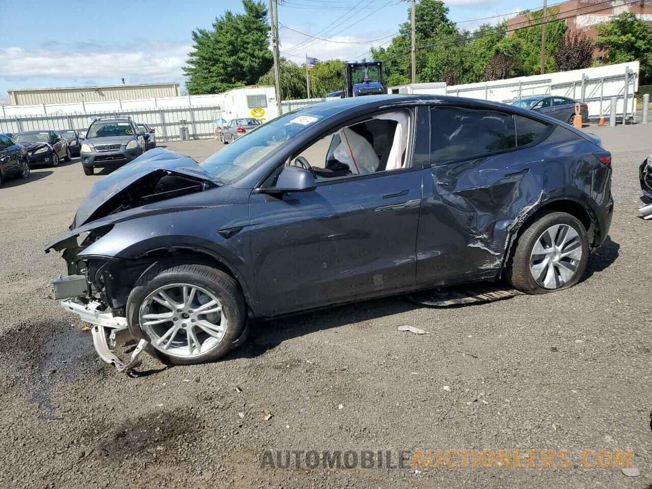 7SAYGDEE4RA243738 TESLA MODEL Y 2024