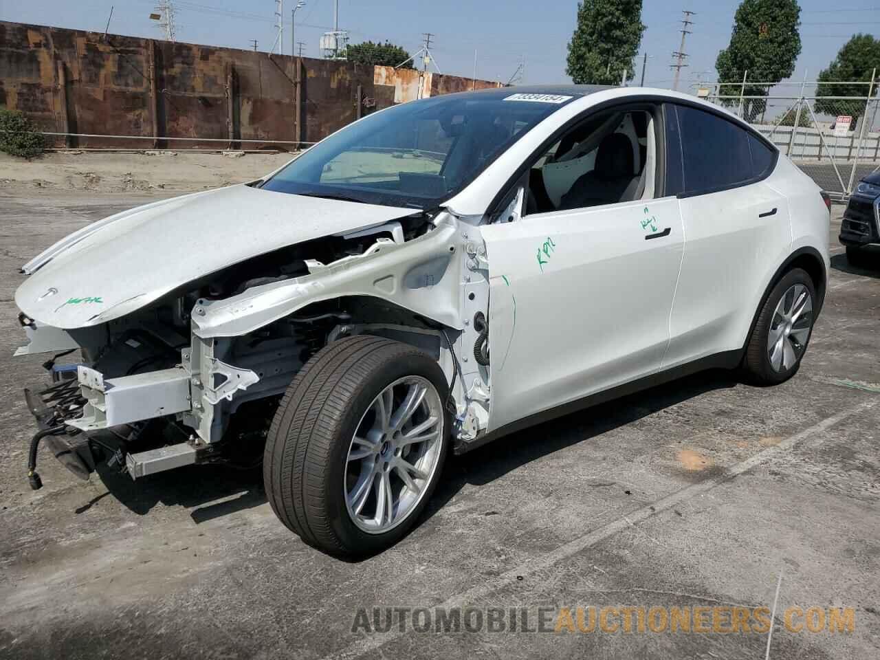 7SAYGDEE4RA259034 TESLA MODEL Y 2024