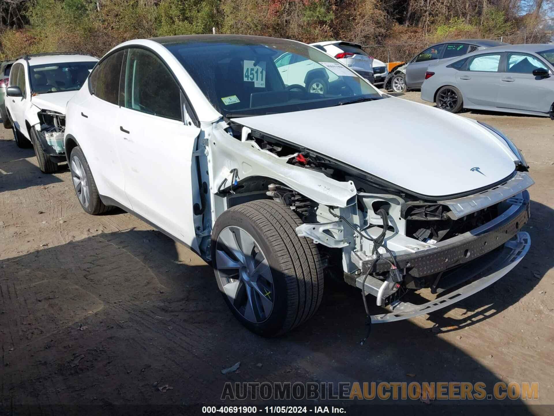 7SAYGDEE4RA285178 TESLA MODEL Y 2024