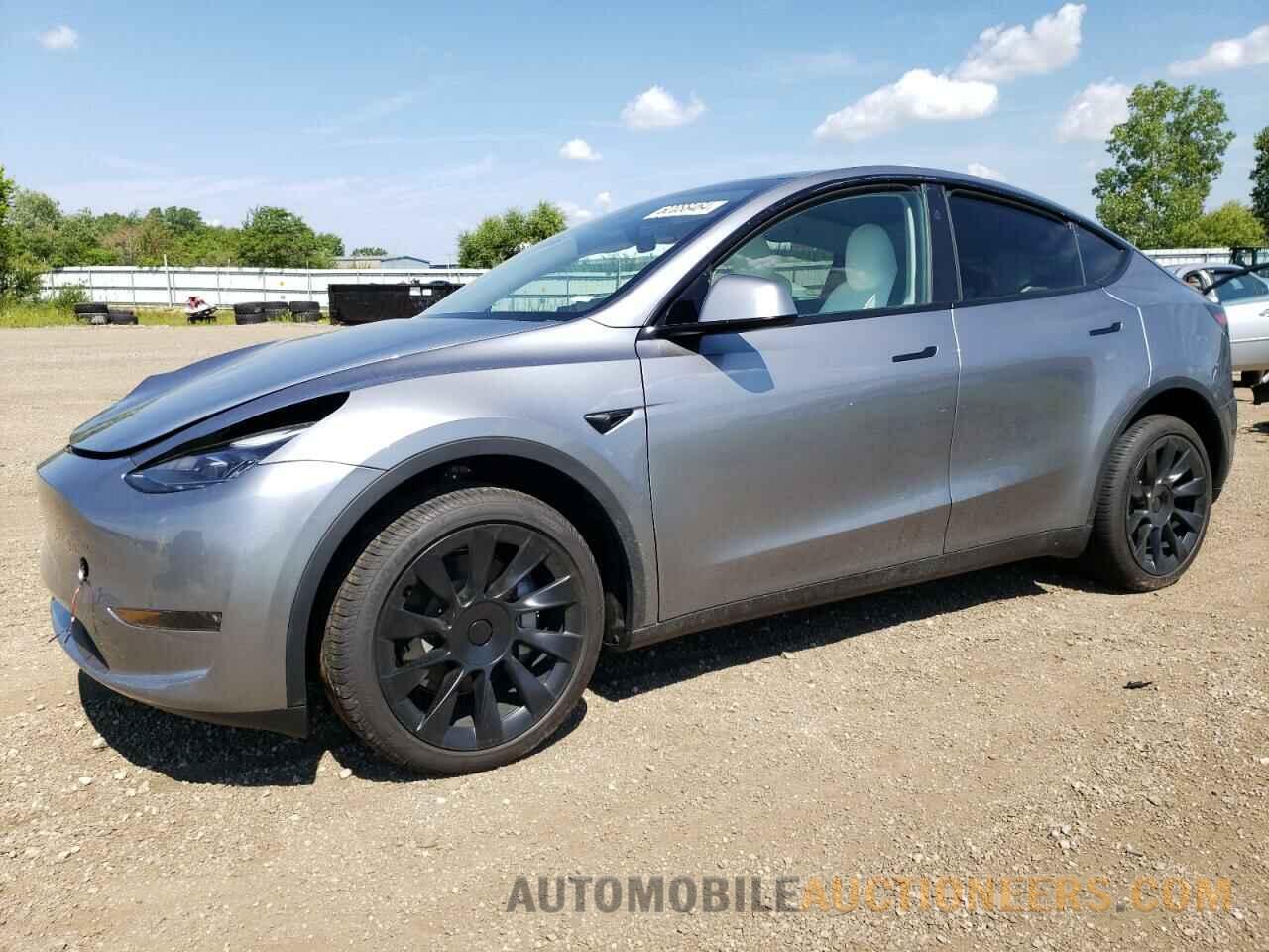 7SAYGDEE4RA288324 TESLA MODEL Y 2024