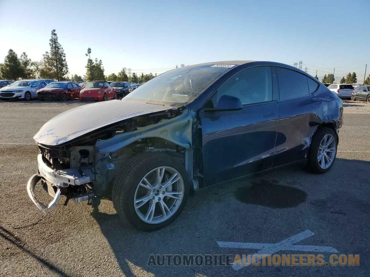 7SAYGDEE4RF060486 TESLA MODEL Y 2024