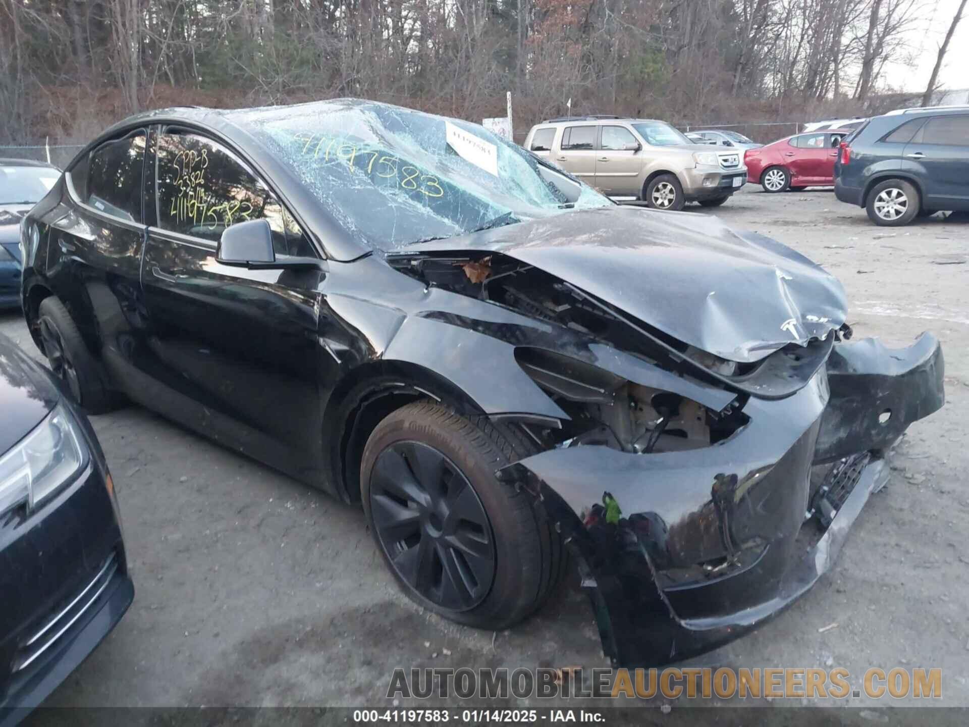 7SAYGDEE4RF168509 TESLA MODEL Y 2024