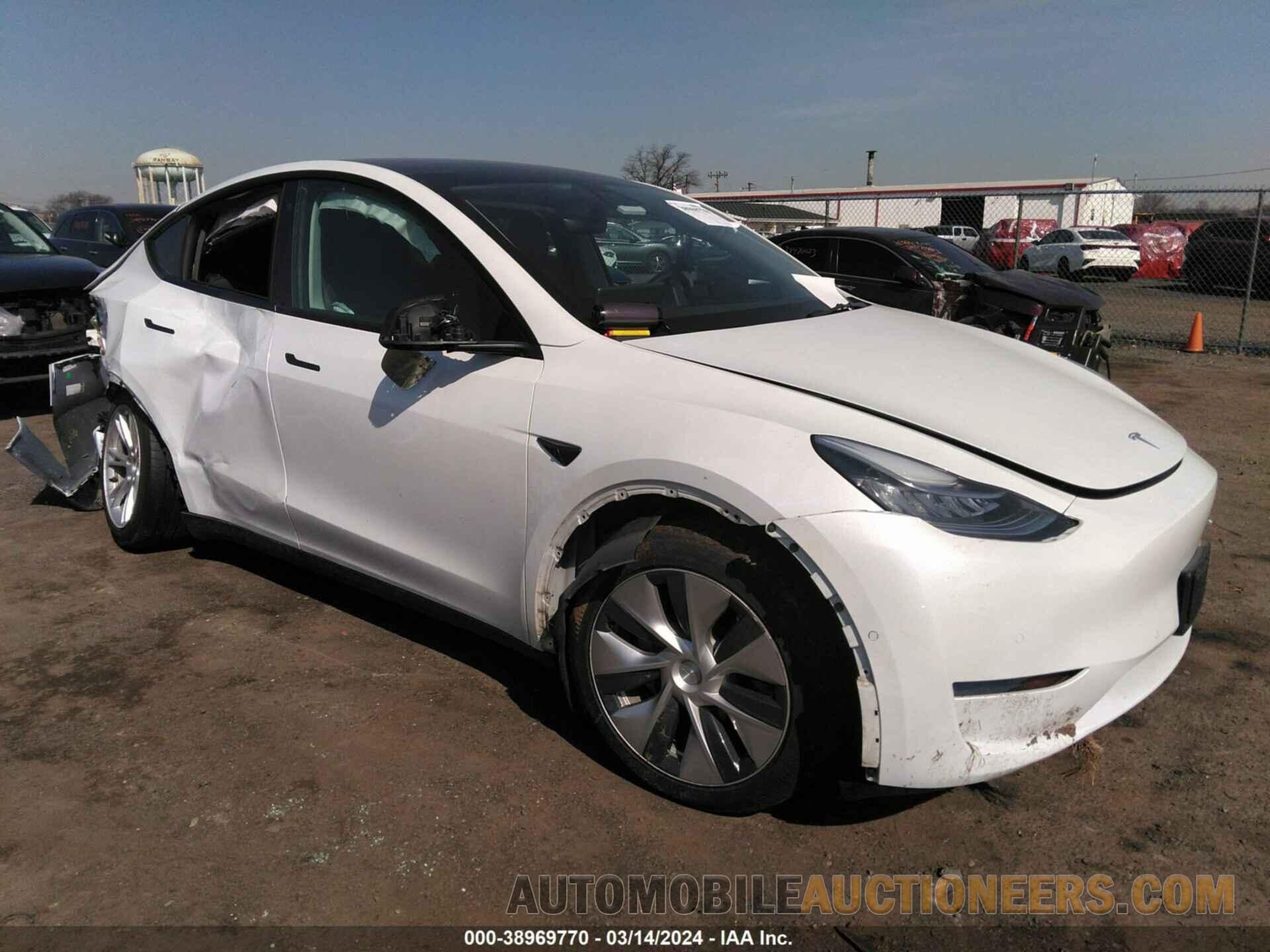 7SAYGDEE5NF355932 TESLA MODEL Y 2022