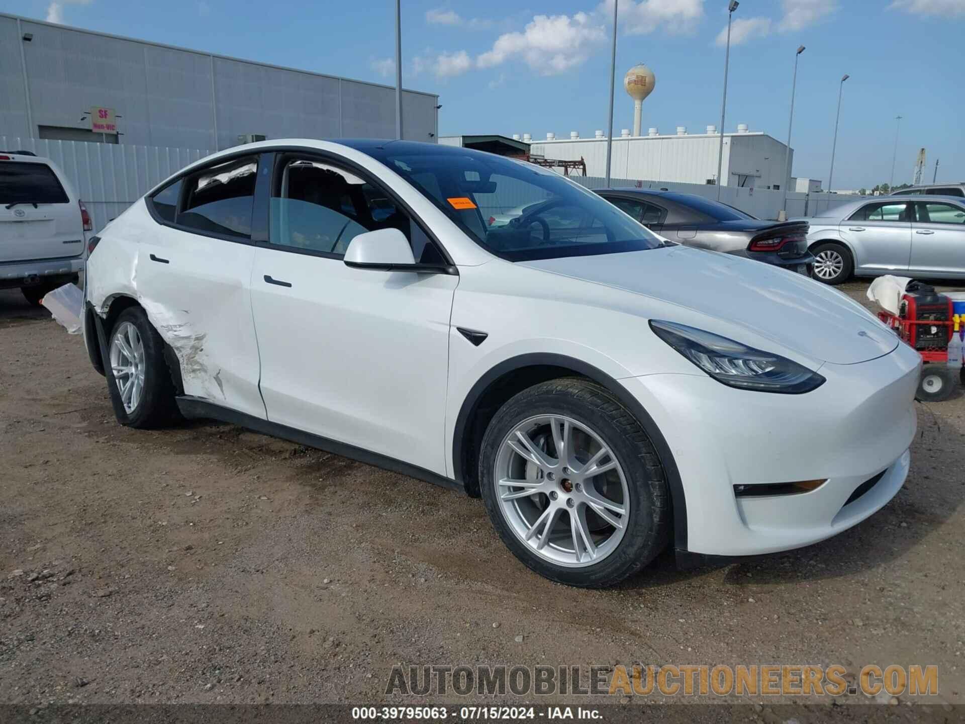 7SAYGDEE5NF375324 TESLA MODEL Y 2022