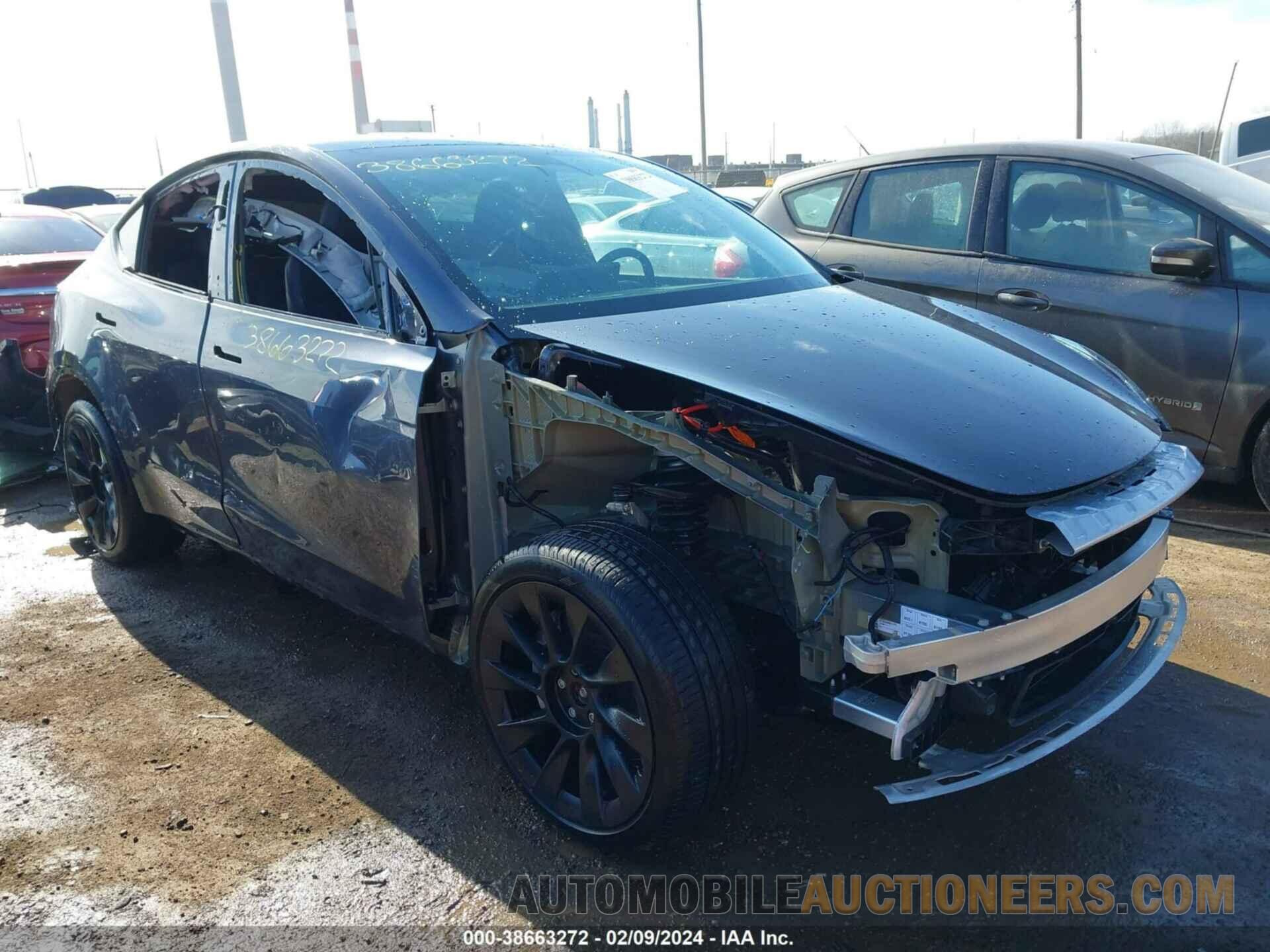 7SAYGDEE5PA070423 TESLA MODEL Y 2023