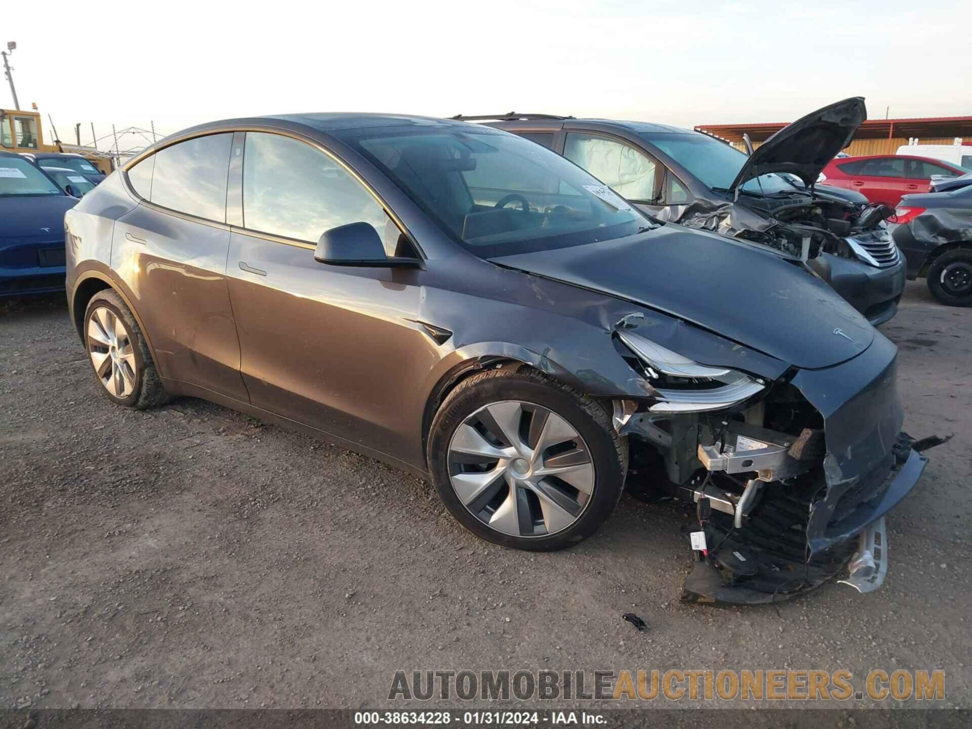 7SAYGDEE5PA076318 TESLA MODEL Y 2023