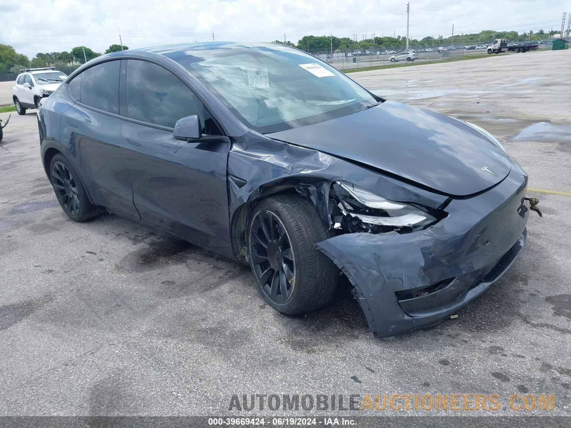 7SAYGDEE5PF604555 TESLA MODEL Y 2023