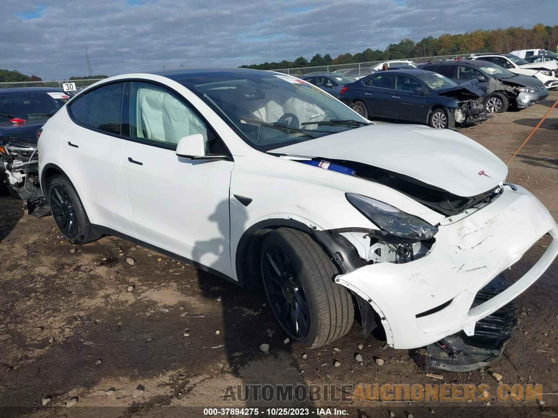 7SAYGDEE5PF690384 TESLA MODEL Y 2023