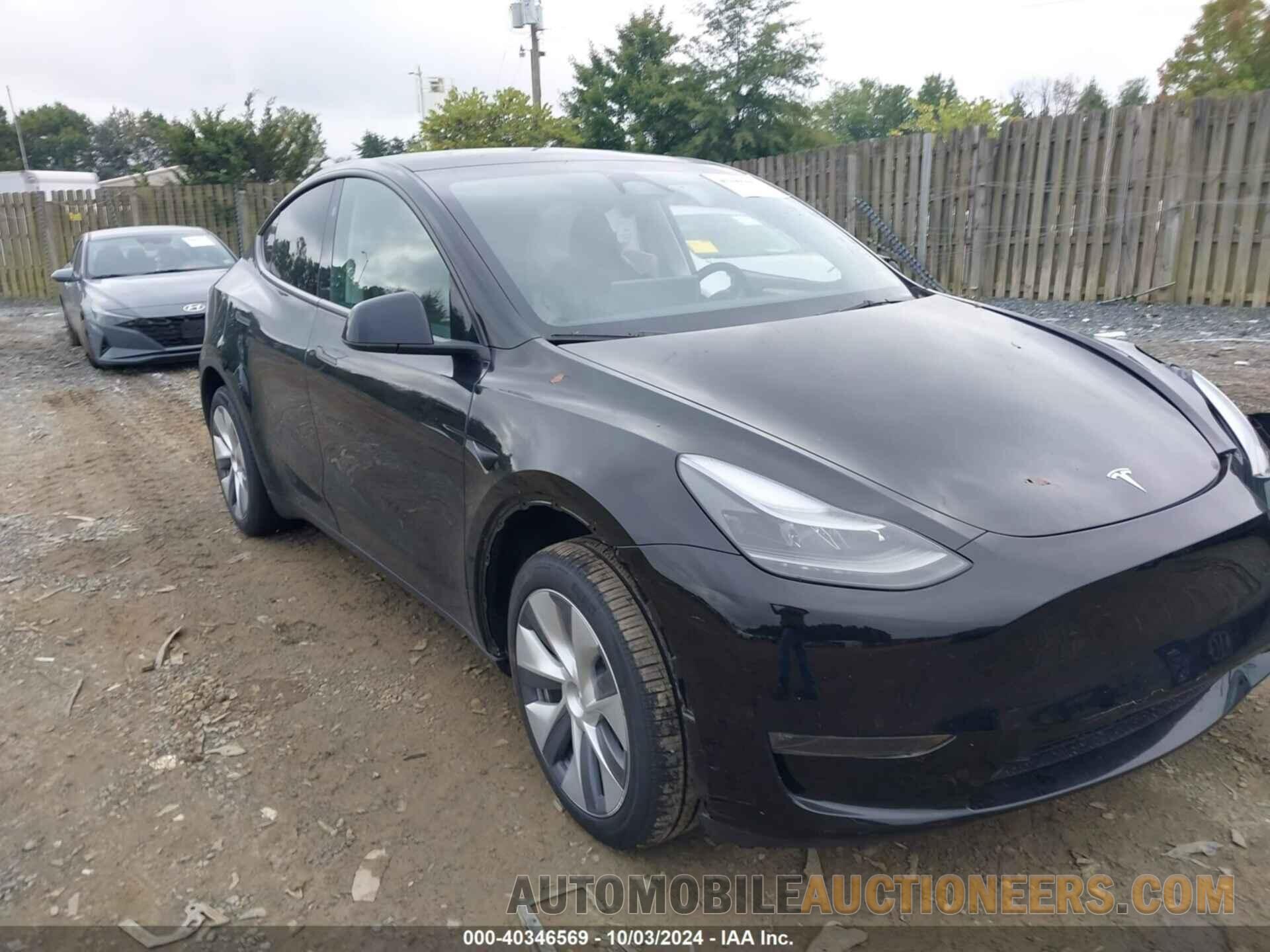 7SAYGDEE5RA214619 TESLA MODEL Y 2024