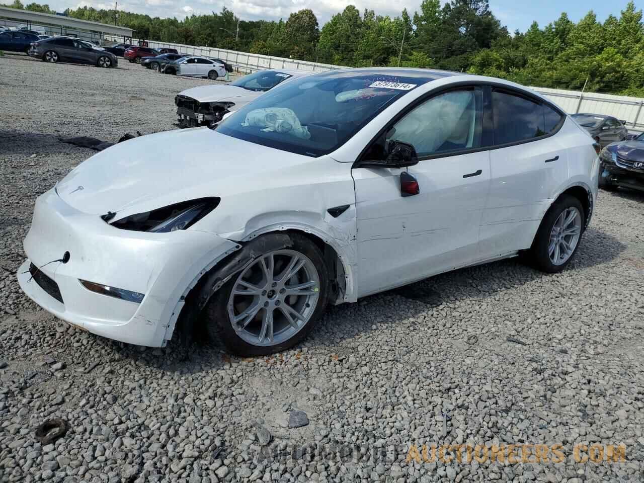 7SAYGDEE5RA219271 TESLA MODEL Y 2024