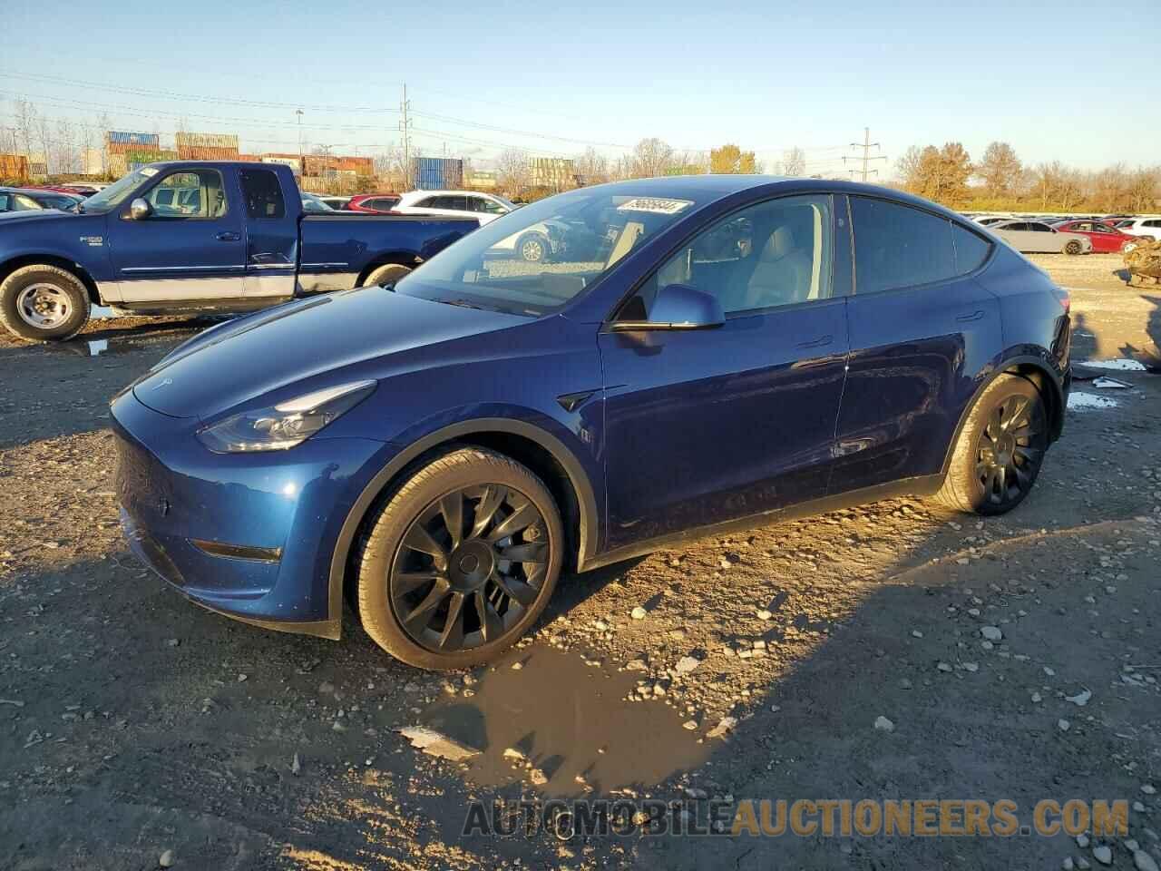 7SAYGDEE5RA219416 TESLA MODEL Y 2024