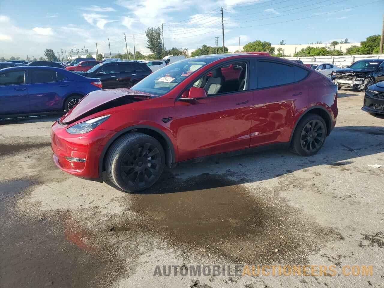 7SAYGDEE5RA222011 TESLA MODEL Y 2024