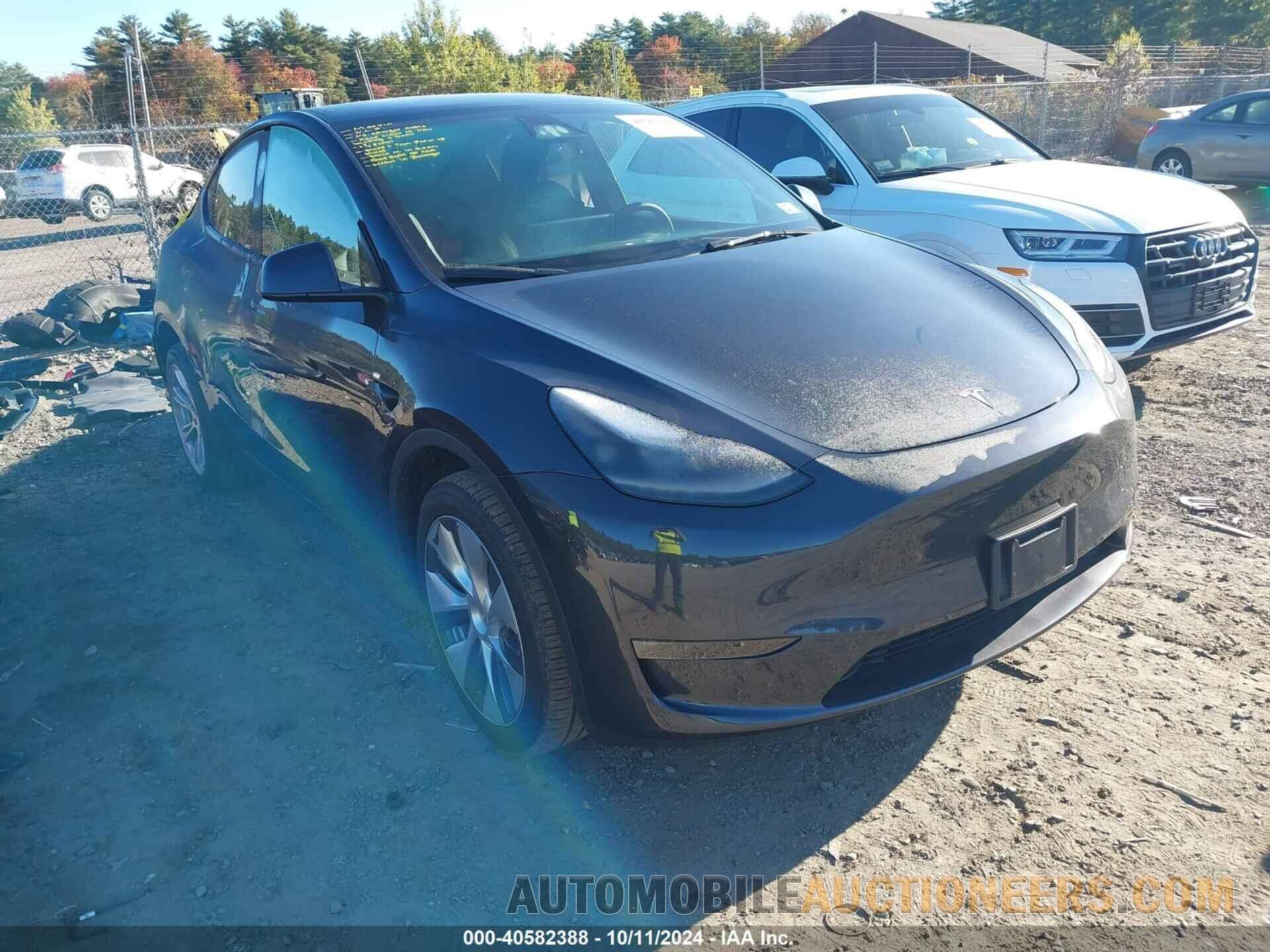 7SAYGDEE5RA247944 TESLA MODEL Y 2024