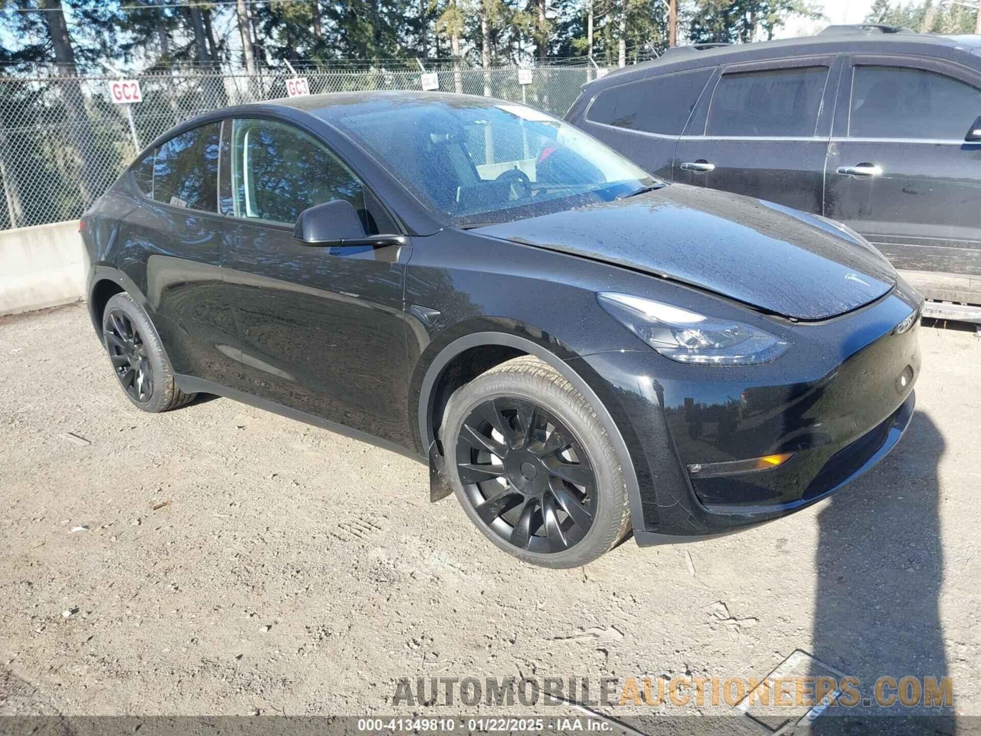 7SAYGDEE5RF004220 TESLA MODEL Y 2024