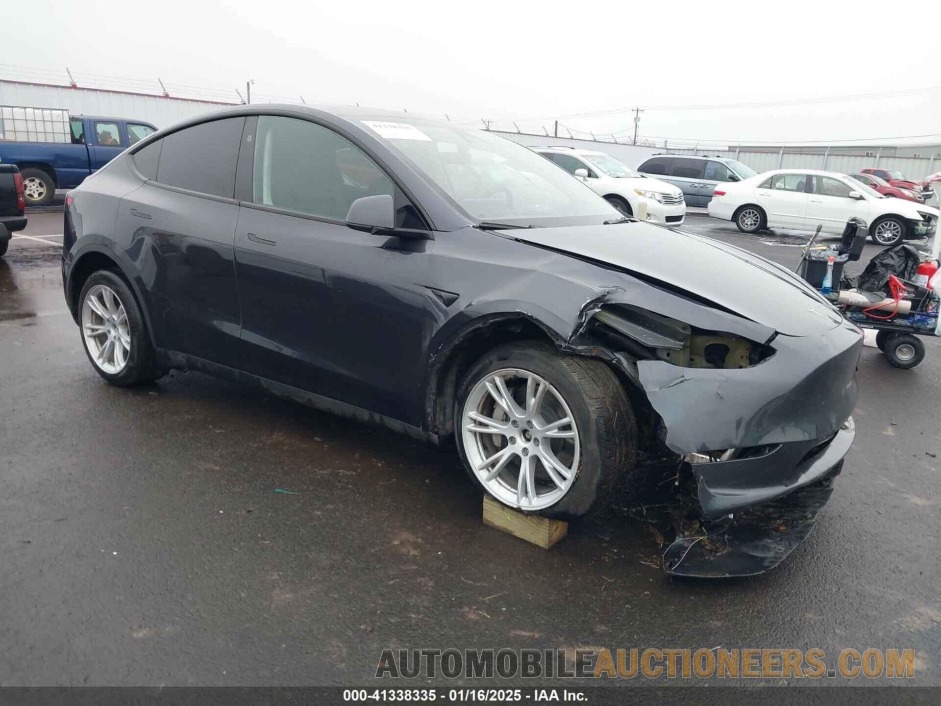 7SAYGDEE5RF063848 TESLA MODEL Y 2024