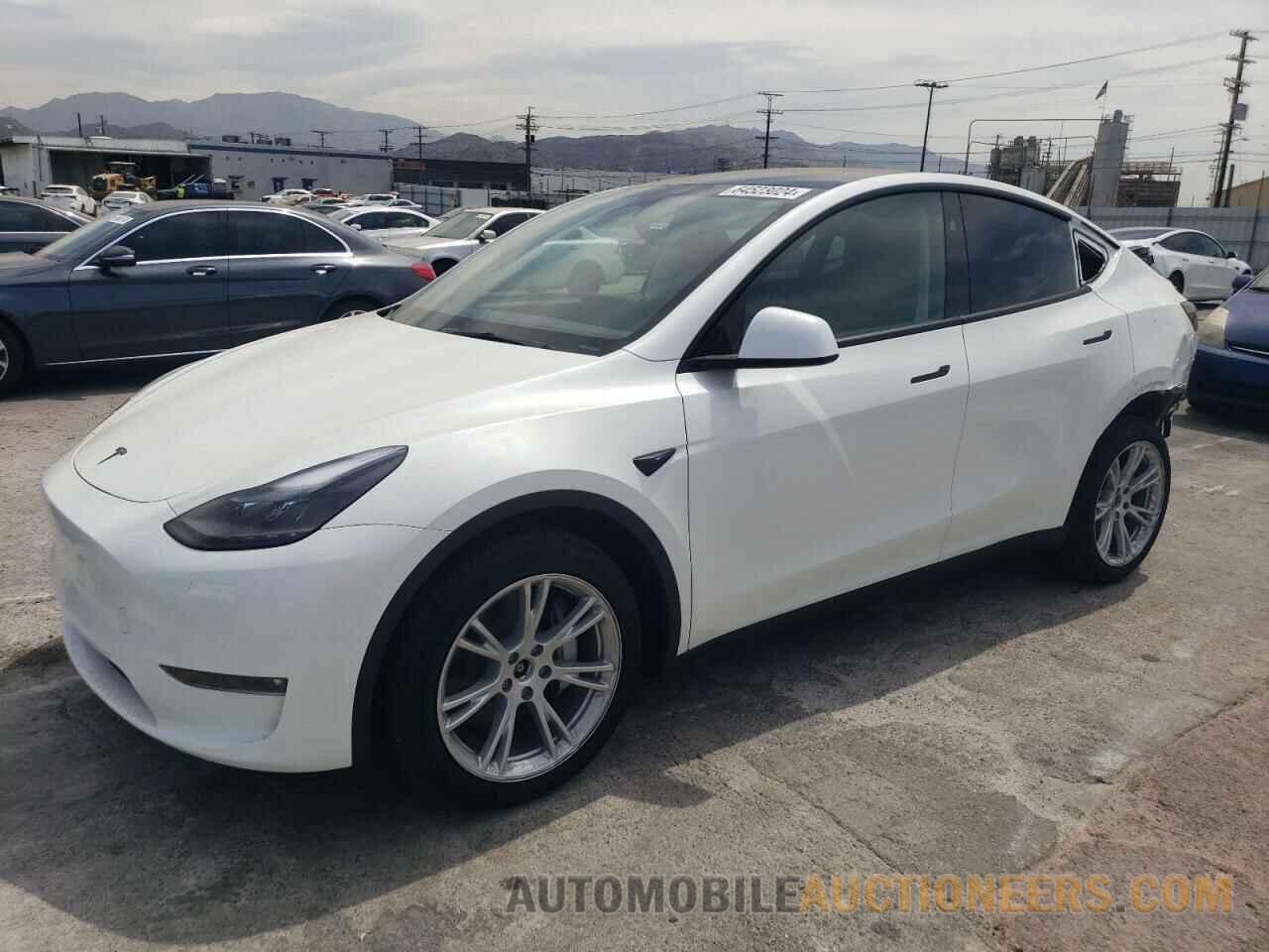 7SAYGDEE5RF085638 TESLA MODEL Y 2024