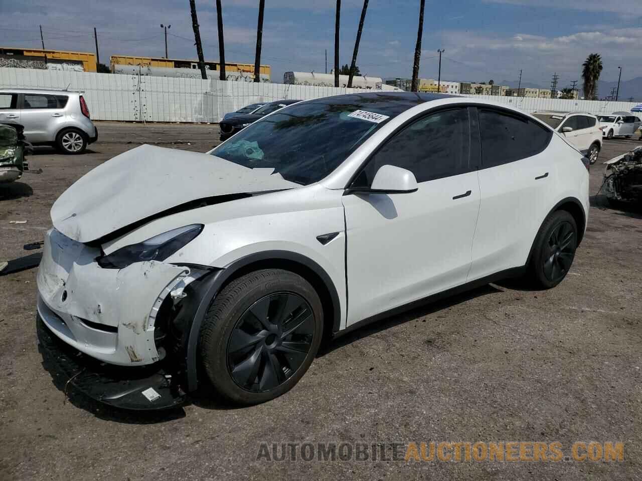 7SAYGDEE5RF131663 TESLA MODEL Y 2024