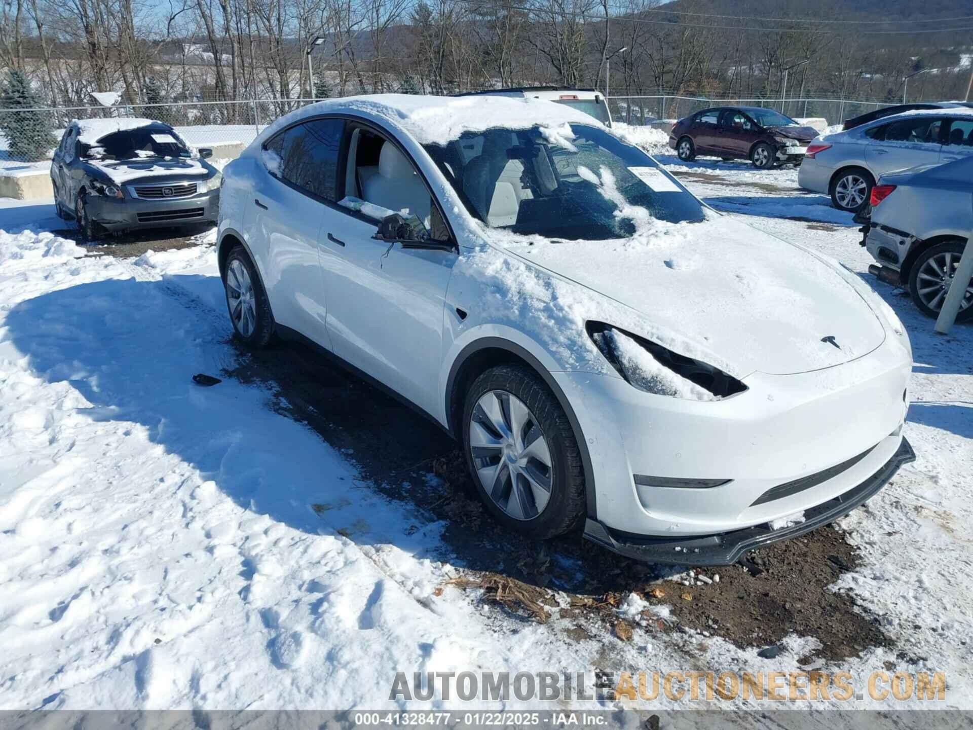 7SAYGDEE6NF426863 TESLA MODEL Y 2022