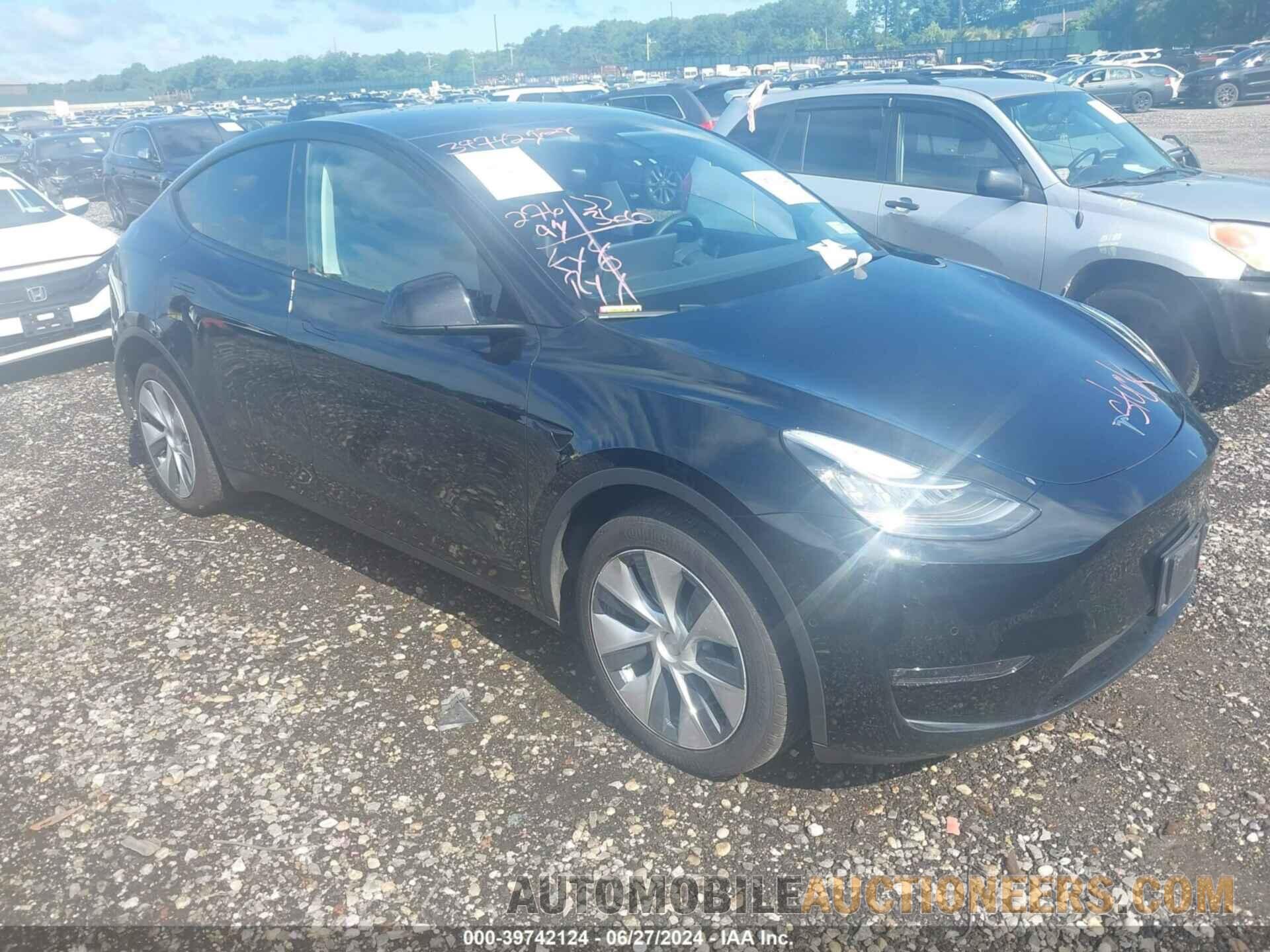 7SAYGDEE6NF437104 TESLA MODEL Y 2022