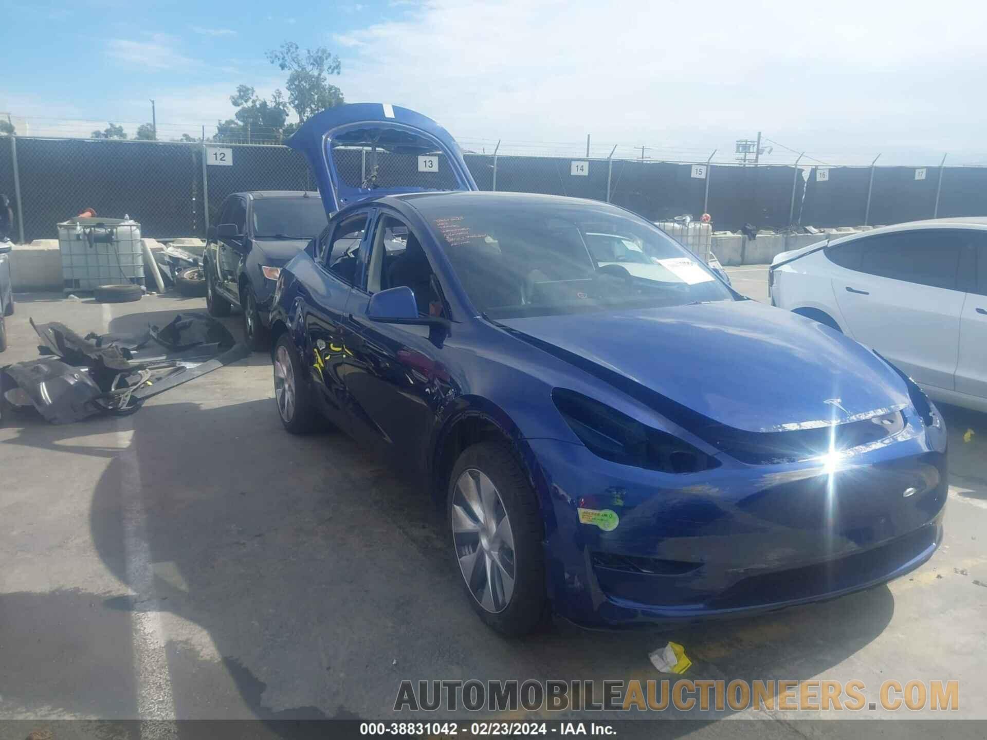 7SAYGDEE6PA065957 TESLA MODEL Y 2023