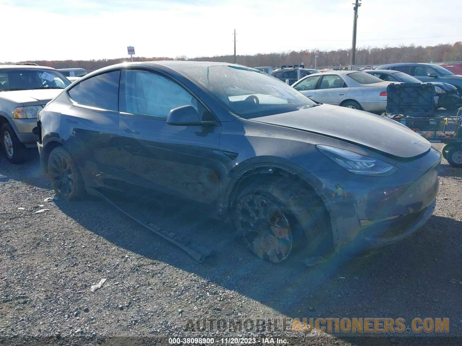 7SAYGDEE6PA118737 TESLA MODEL Y 2023