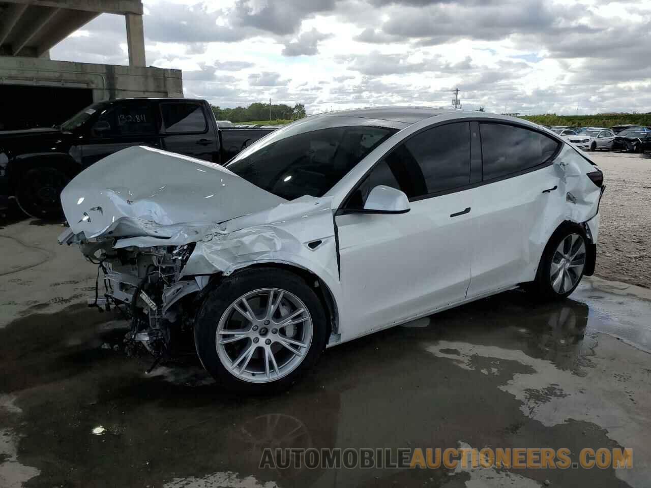 7SAYGDEE6PA130158 TESLA MODEL Y 2023