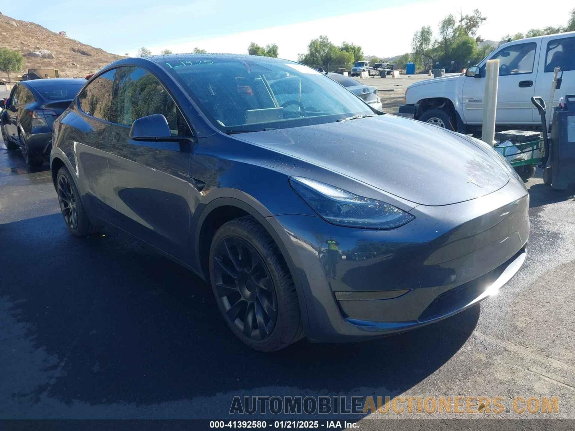 7SAYGDEE6PA186777 TESLA MODEL Y 2023