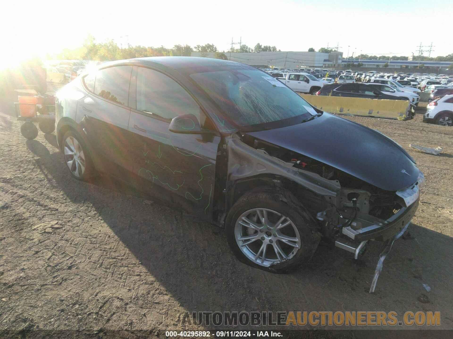 7SAYGDEE6PA209054 TESLA MODEL Y 2023