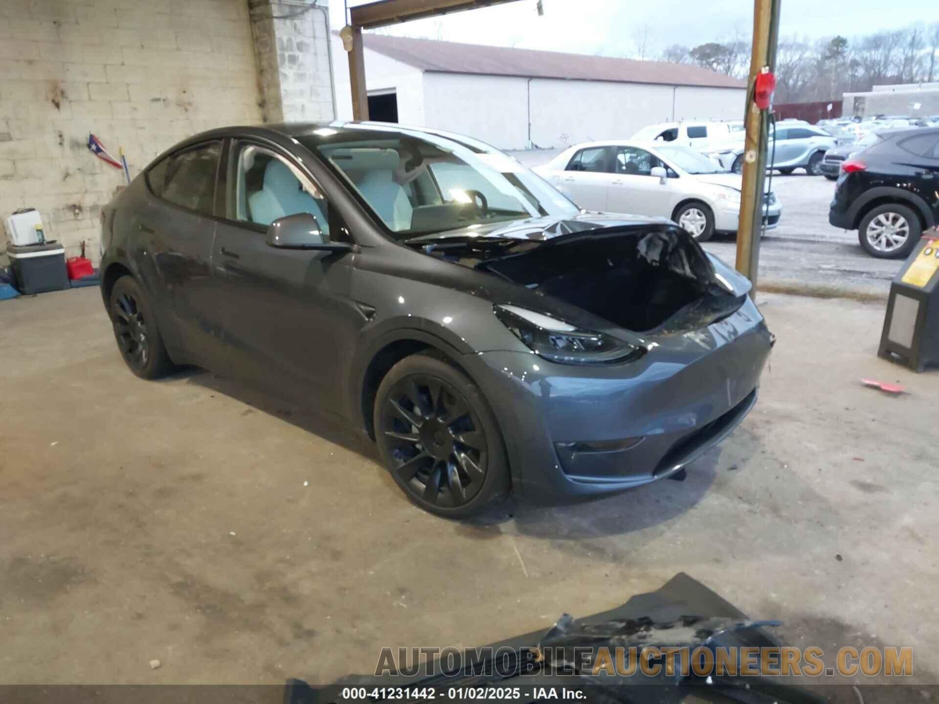 7SAYGDEE6PA211564 TESLA MODEL Y 2023