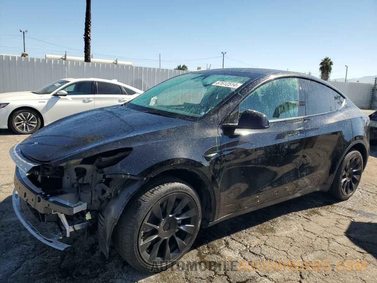 7SAYGDEE6RA215519 TESLA MODEL Y 2024