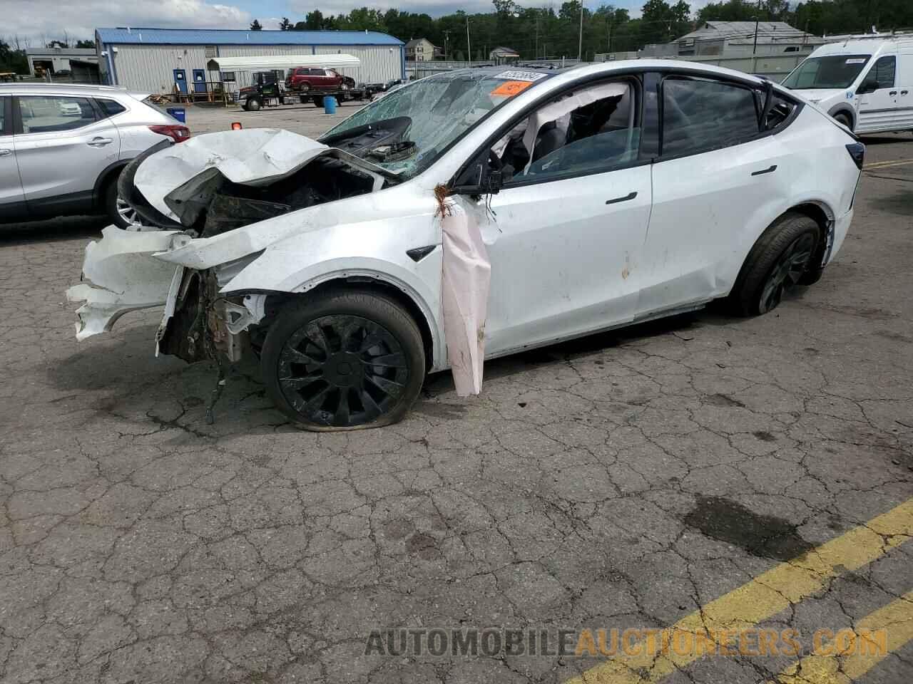 7SAYGDEE6RA230263 TESLA MODEL Y 2024