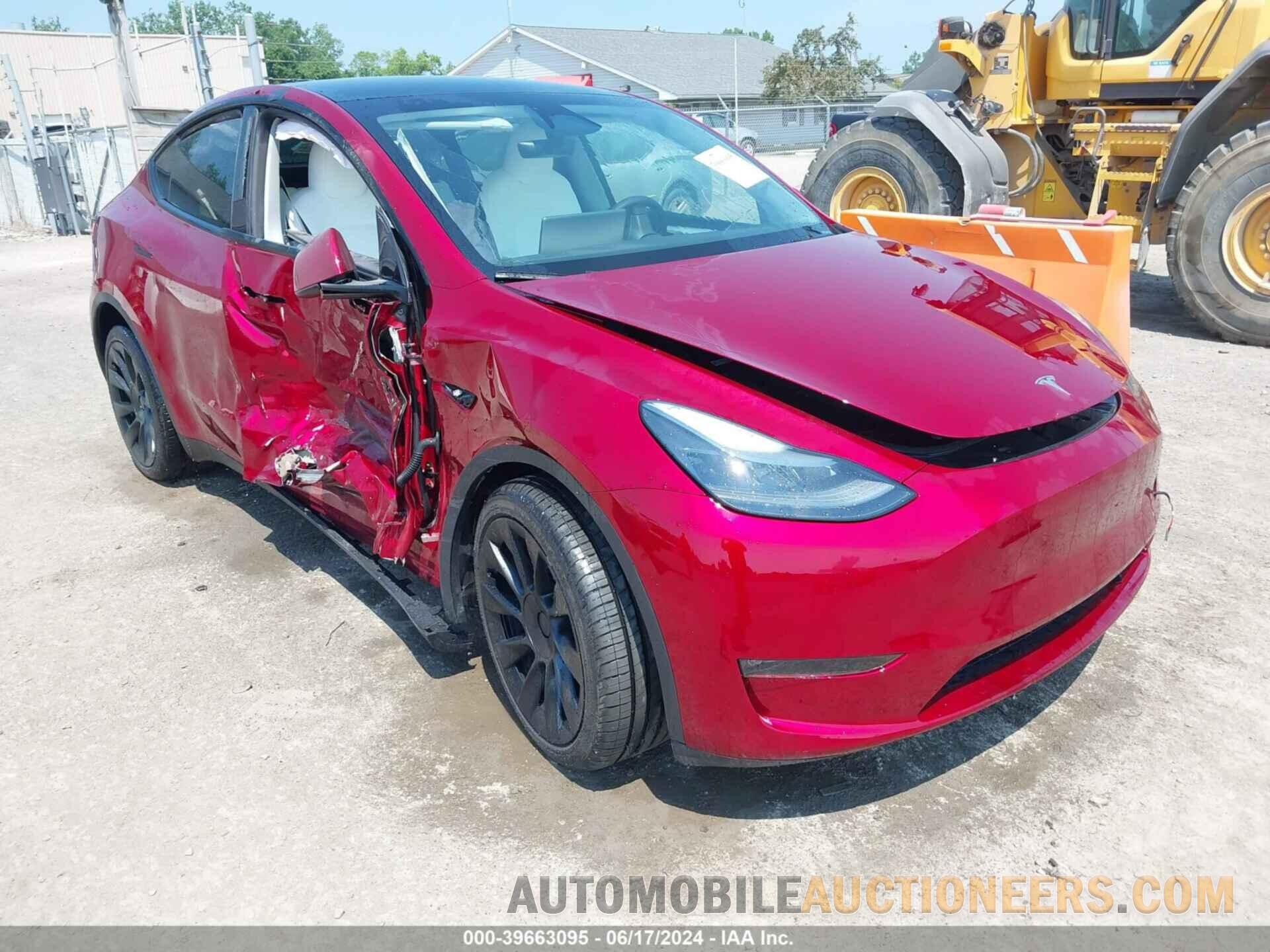 7SAYGDEE6RA249864 TESLA MODEL Y 2024