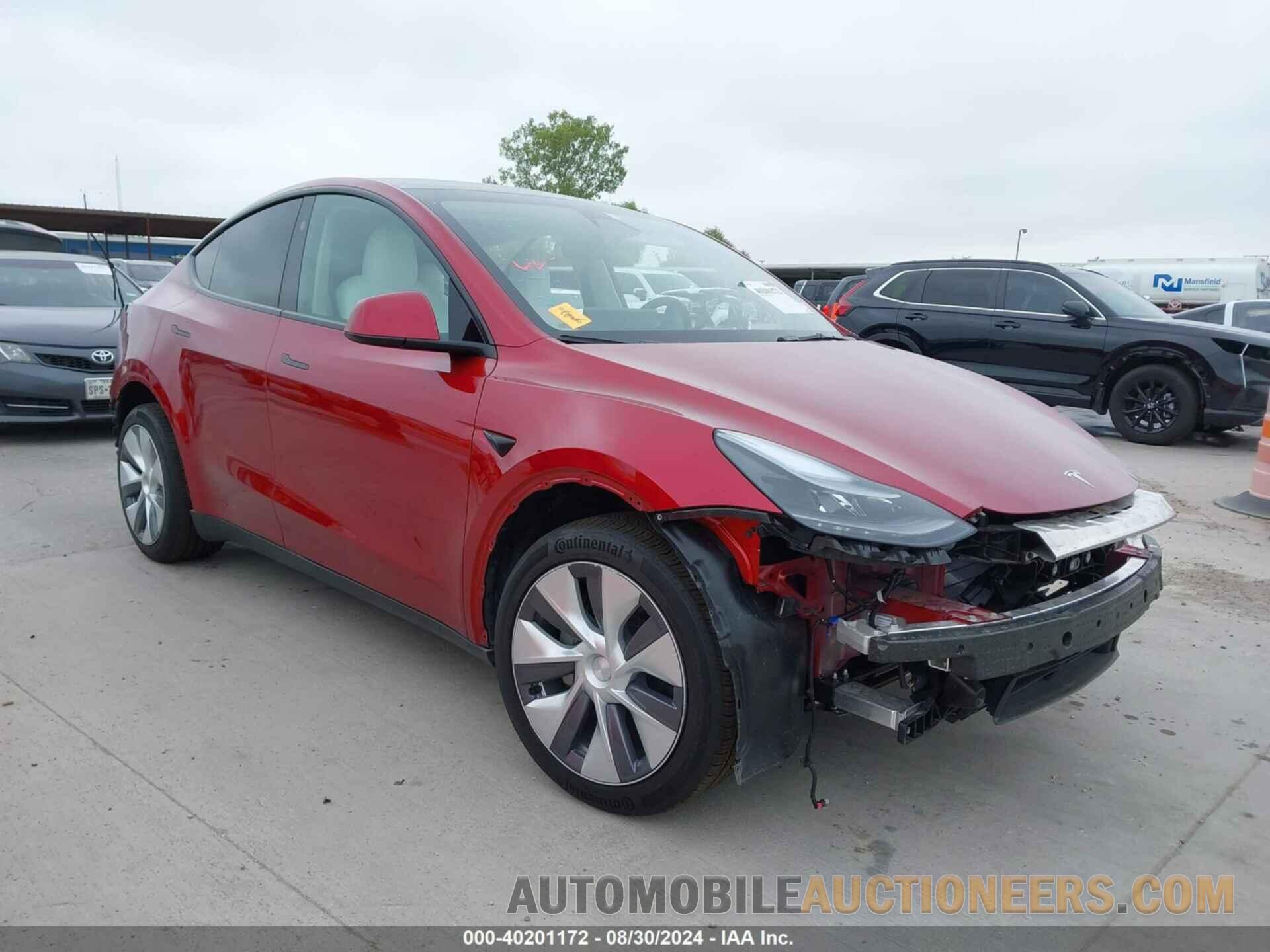 7SAYGDEE6RA260377 TESLA MODEL Y 2024