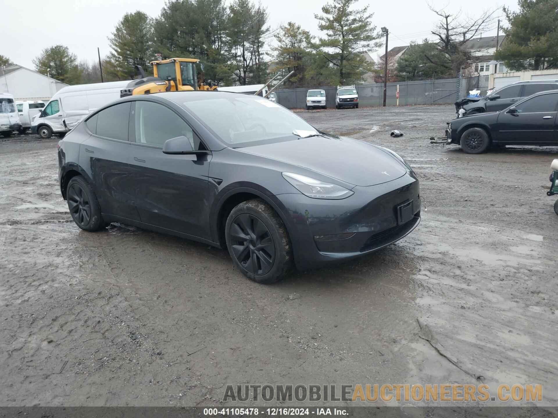 7SAYGDEE6RA329410 TESLA MODEL Y 2024