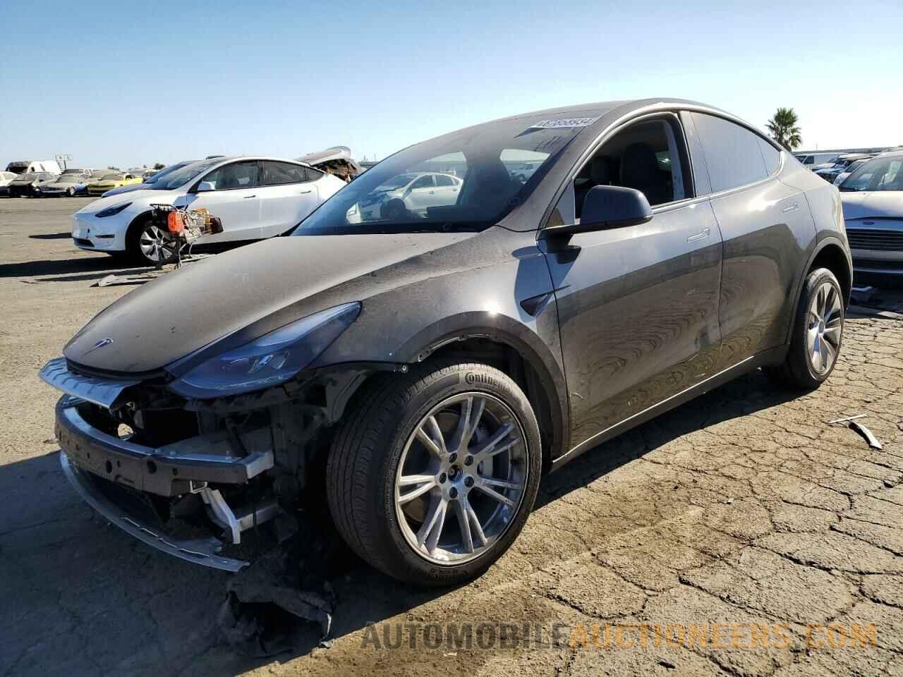 7SAYGDEE6RF010558 TESLA MODEL Y 2024