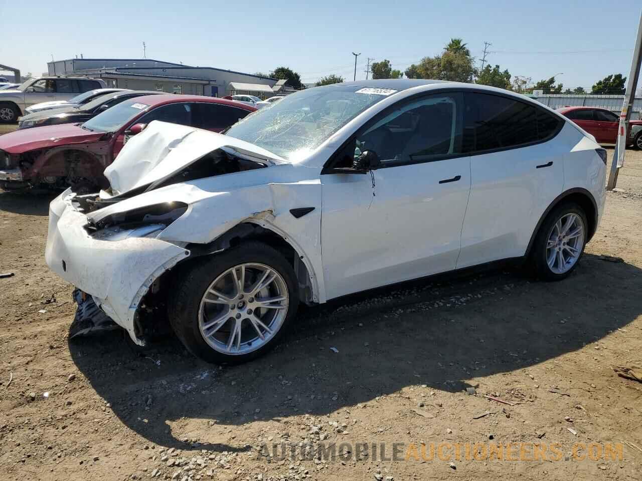 7SAYGDEE6RF088774 TESLA MODEL Y 2024