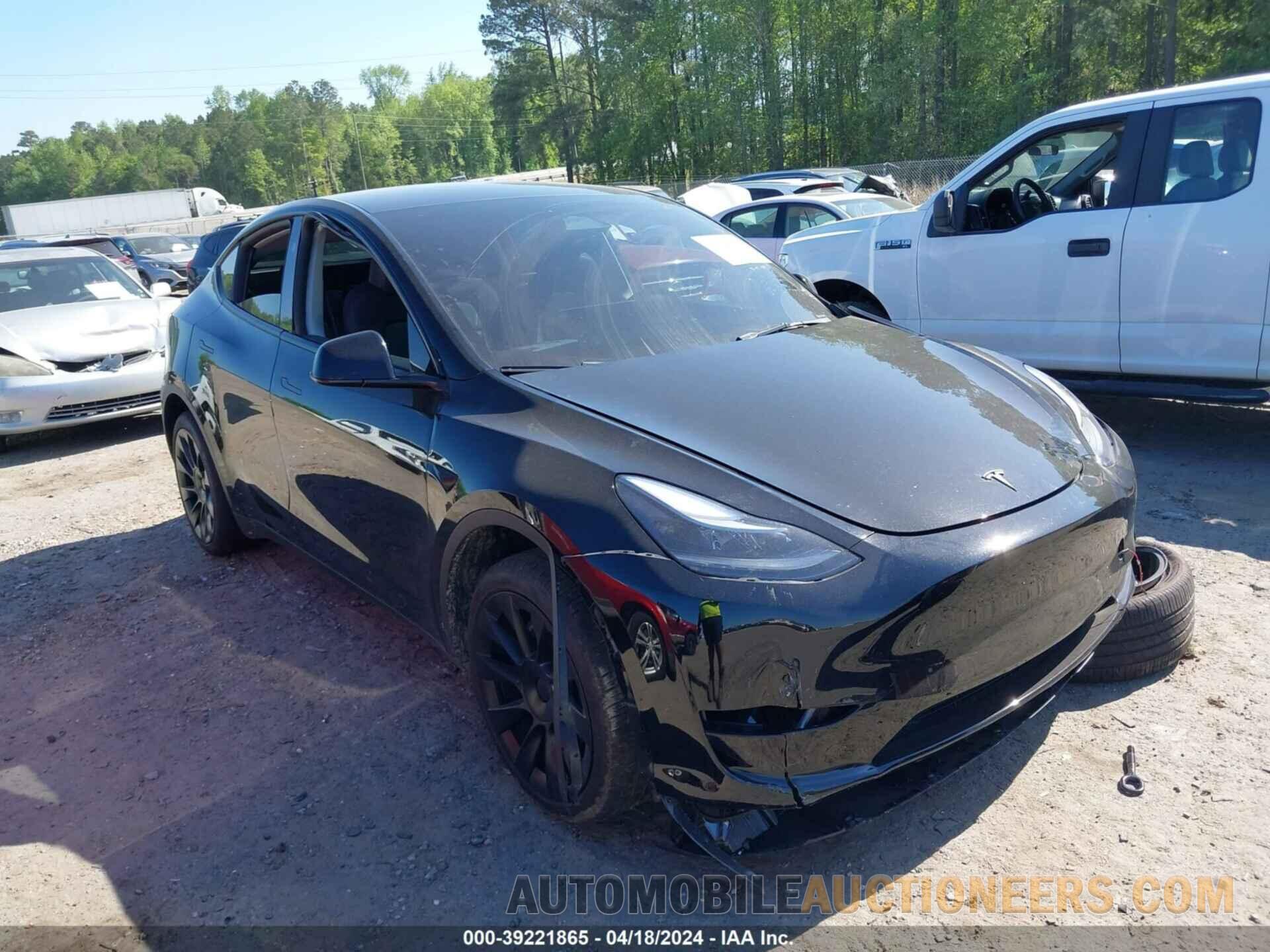 7SAYGDEE6RF982886 TESLA MODEL Y 2024