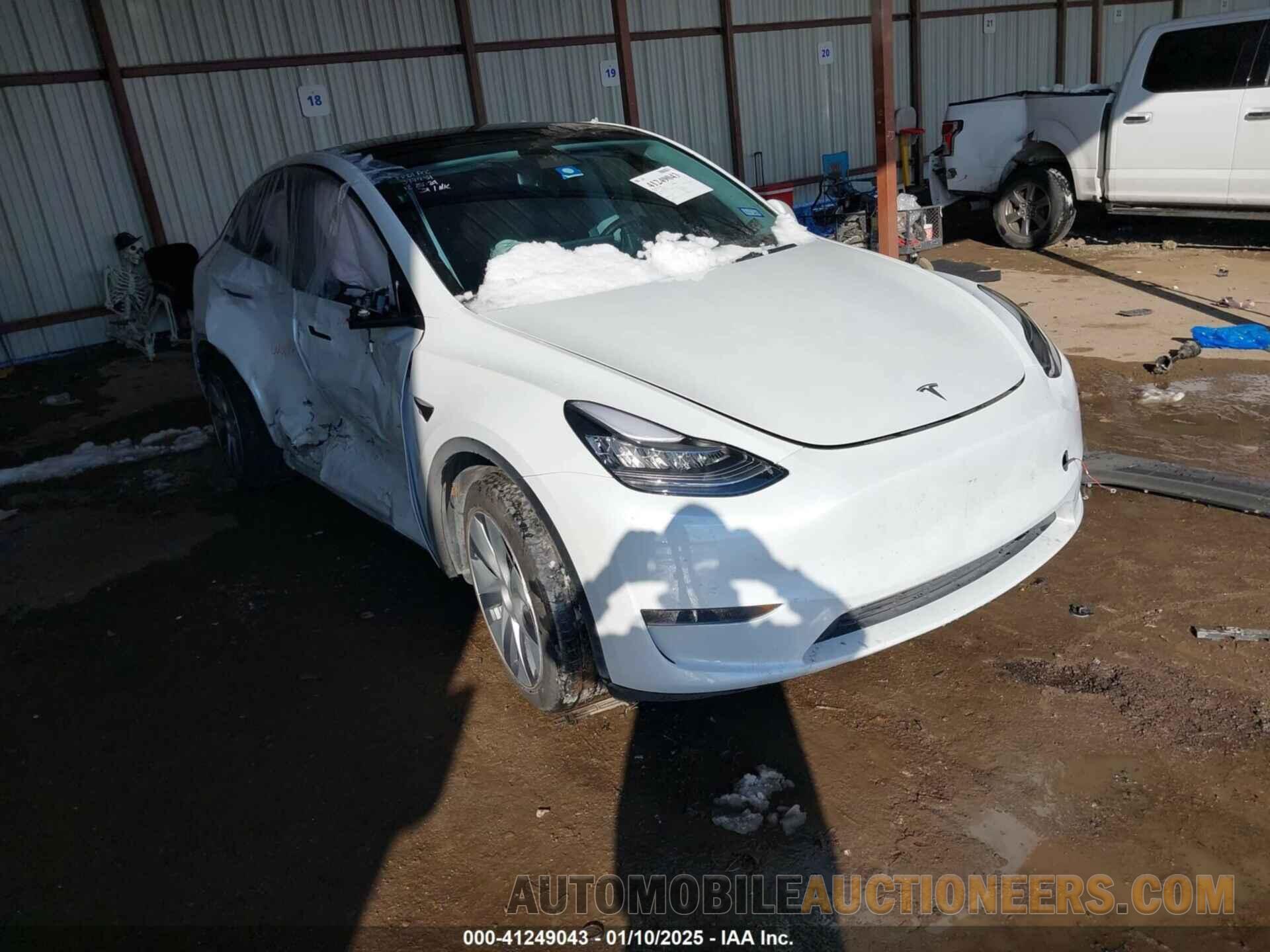 7SAYGDEE7PA064395 TESLA MODEL Y 2023